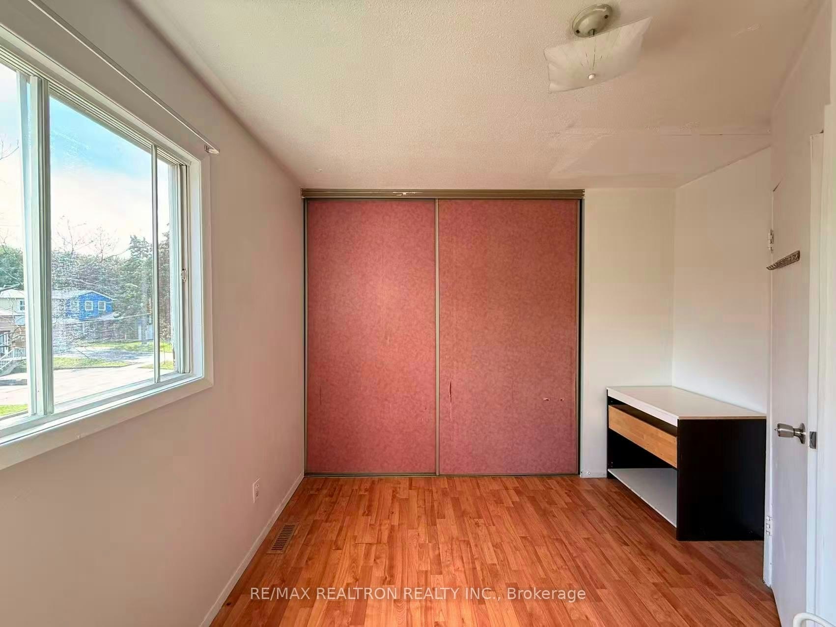 Upper-2 Plum Brook Crescent, Toronto, ON, M1S 3Z8 - 17