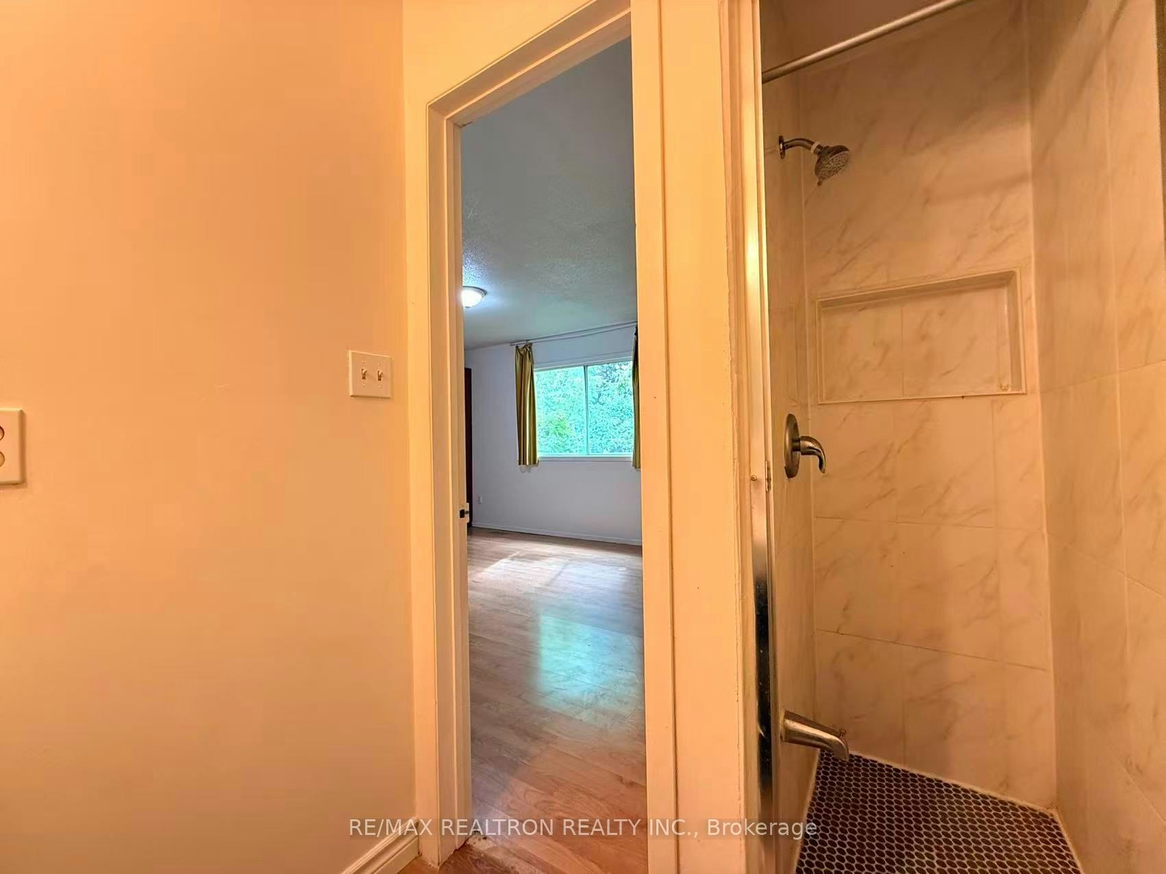 Upper-2 Plum Brook Crescent, Toronto, ON, M1S 3Z8 - 13