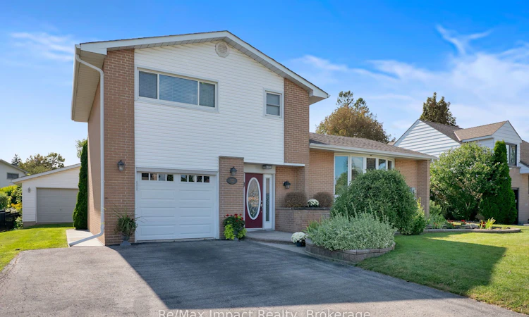 702 Westdale Court