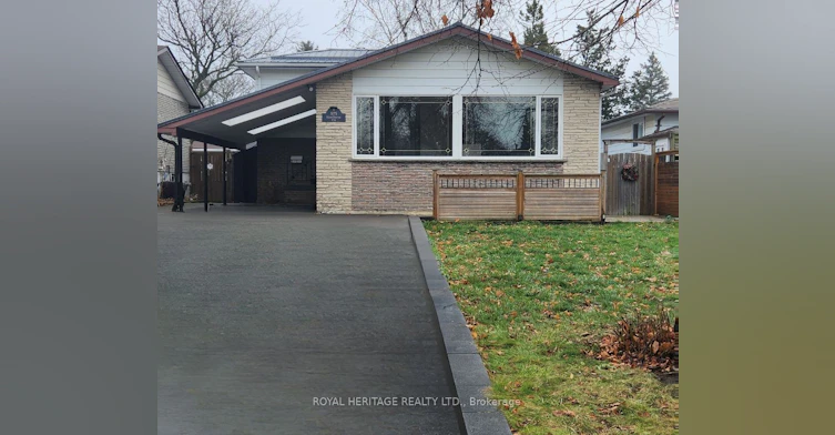 Main-975 Hawthorne Court, Oshawa, ON, L1H 2H4