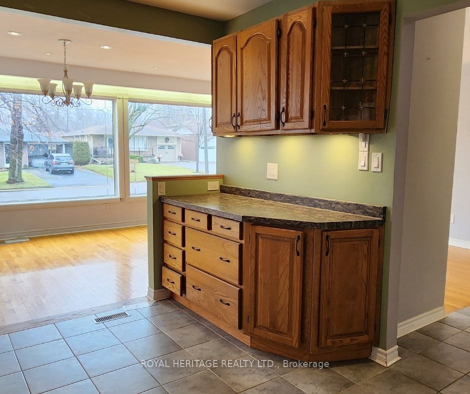 Main-975 Hawthorne Court, Oshawa, ON, L1H 2H4 - 8