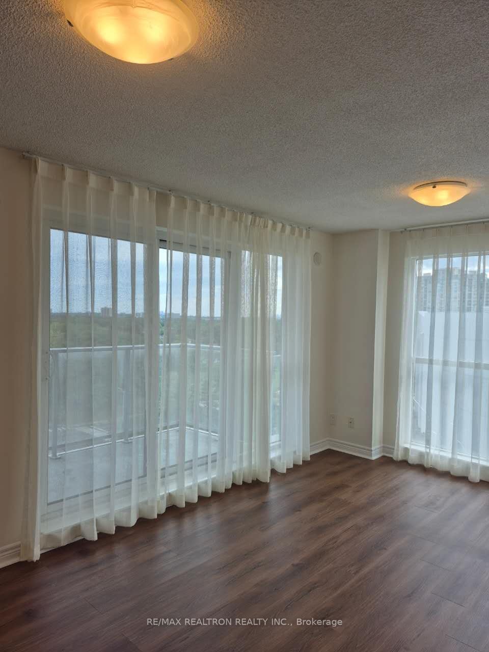 909-60 Town Centre Court, Toronto, ON, M1P 0B1 - 3