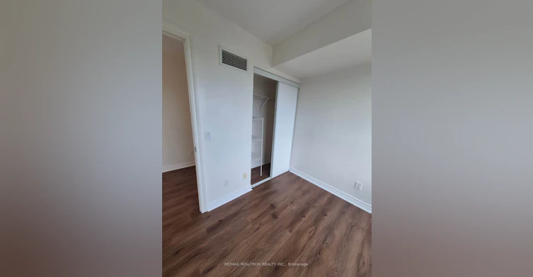 909-60 Town Centre Court, Toronto, ON, M1P 0B1 - 10