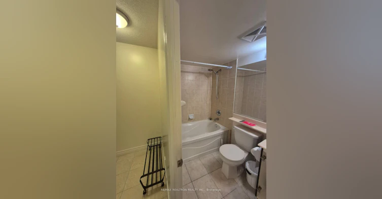 909-60 Town Centre Court, Toronto, ON, M1P 0B1 - 13