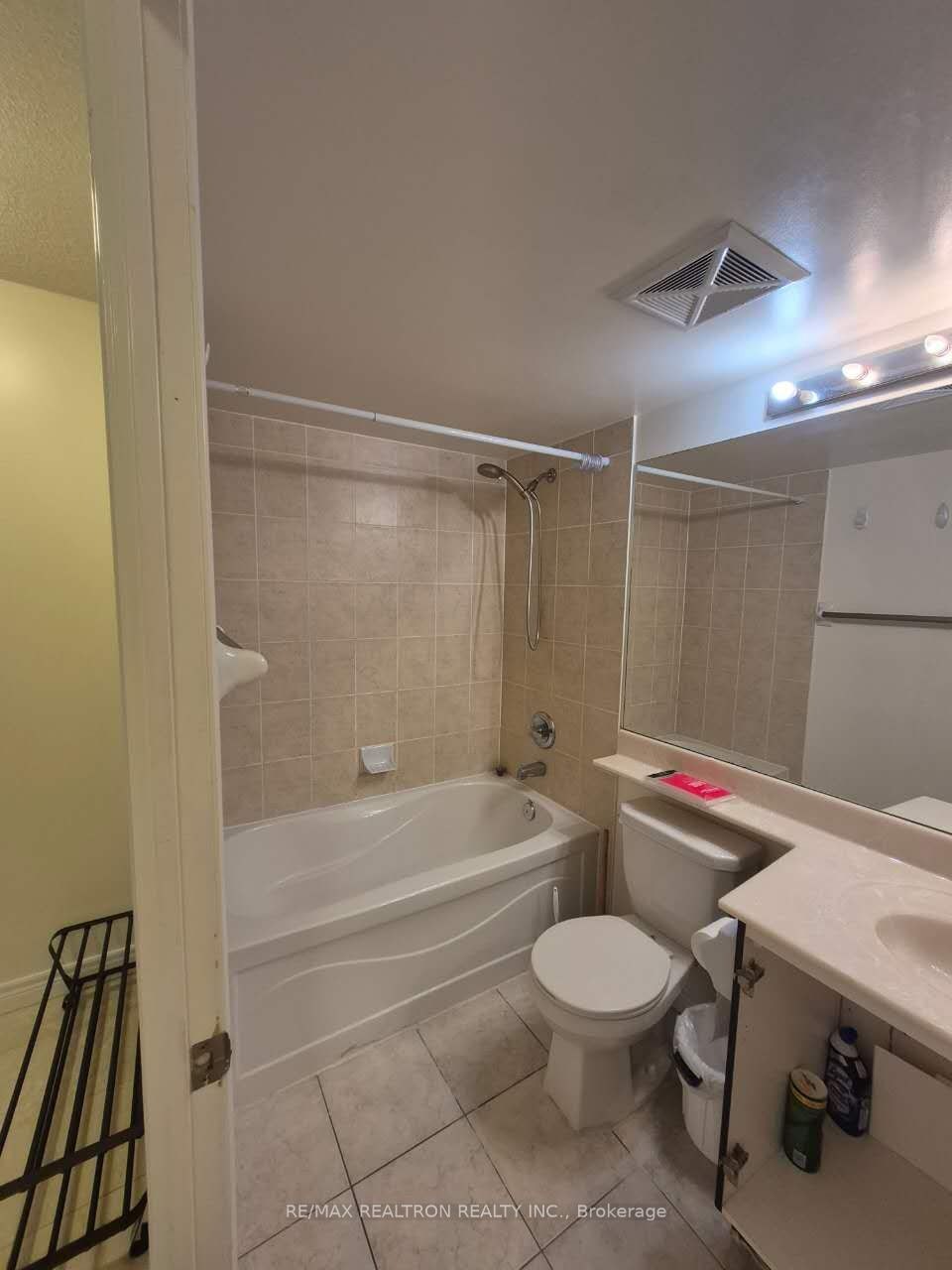 909-60 Town Centre Court, Toronto, ON, M1P 0B1 - 12