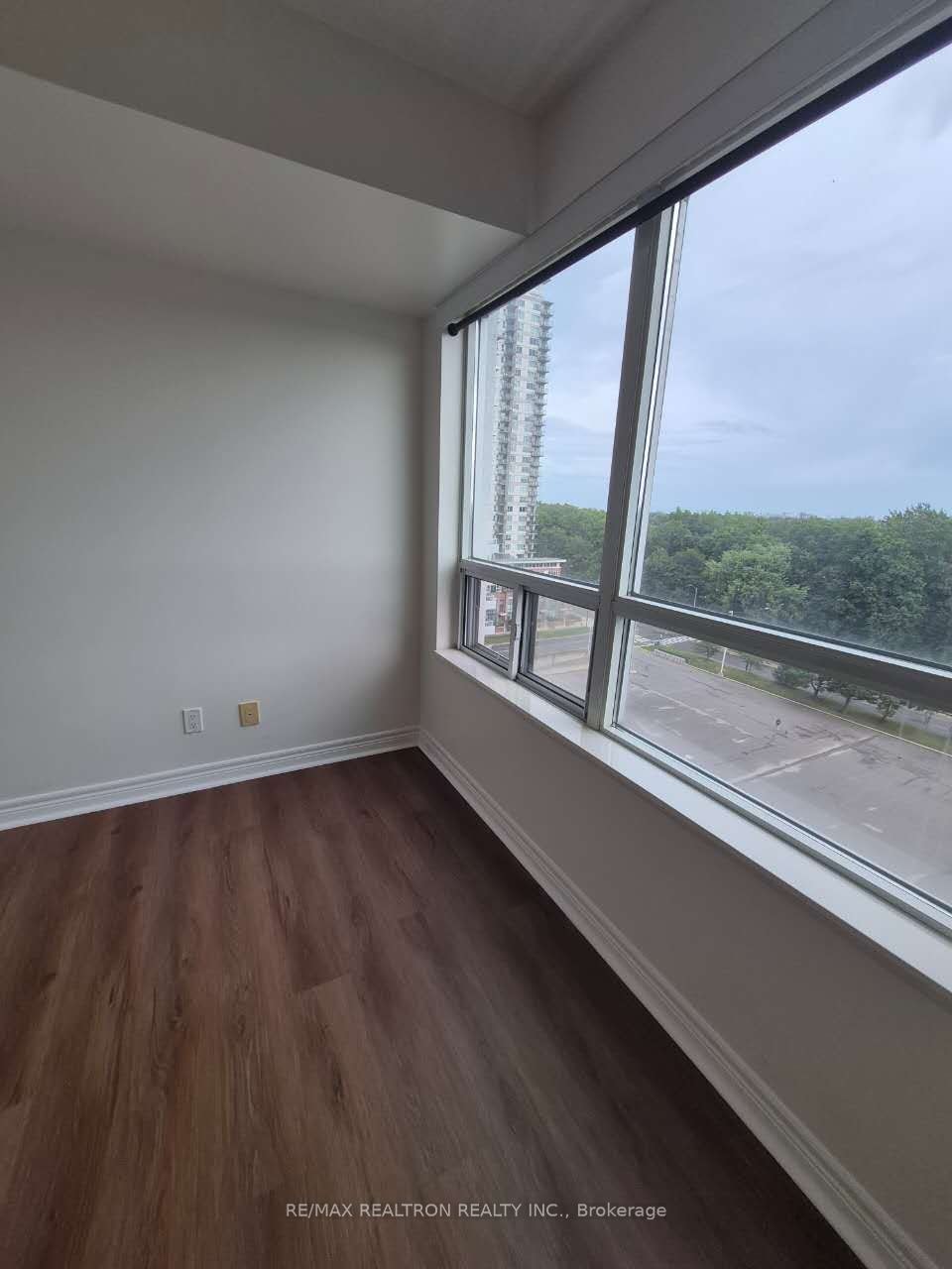 909-60 Town Centre Court, Toronto, ON, M1P 0B1 - 9