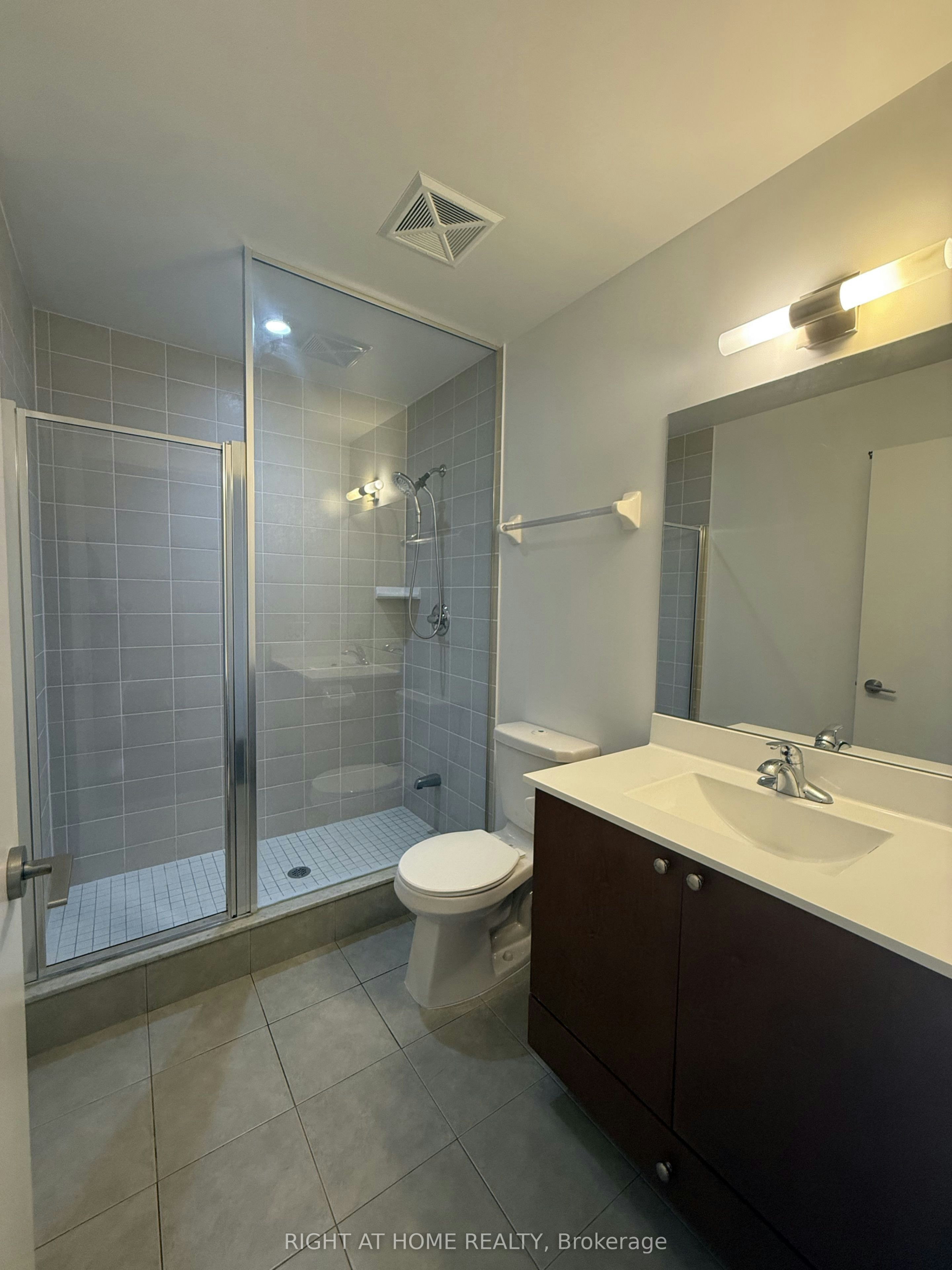 204-151 Village Green Square, Toronto, ON, M1S 0K5 - 8