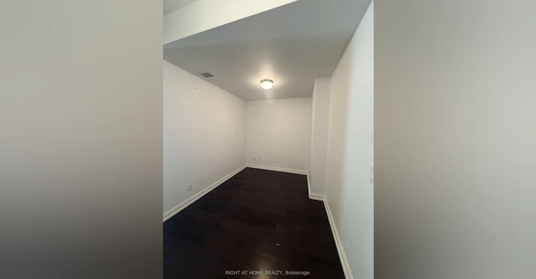 204-151 Village Green Square, Toronto, ON, M1S 0K5 - 10