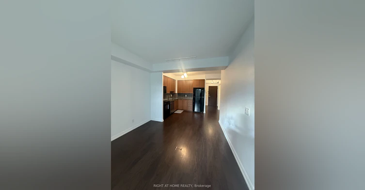 204-151 Village Green Square, Toronto, ON, M1S 0K5 - 3