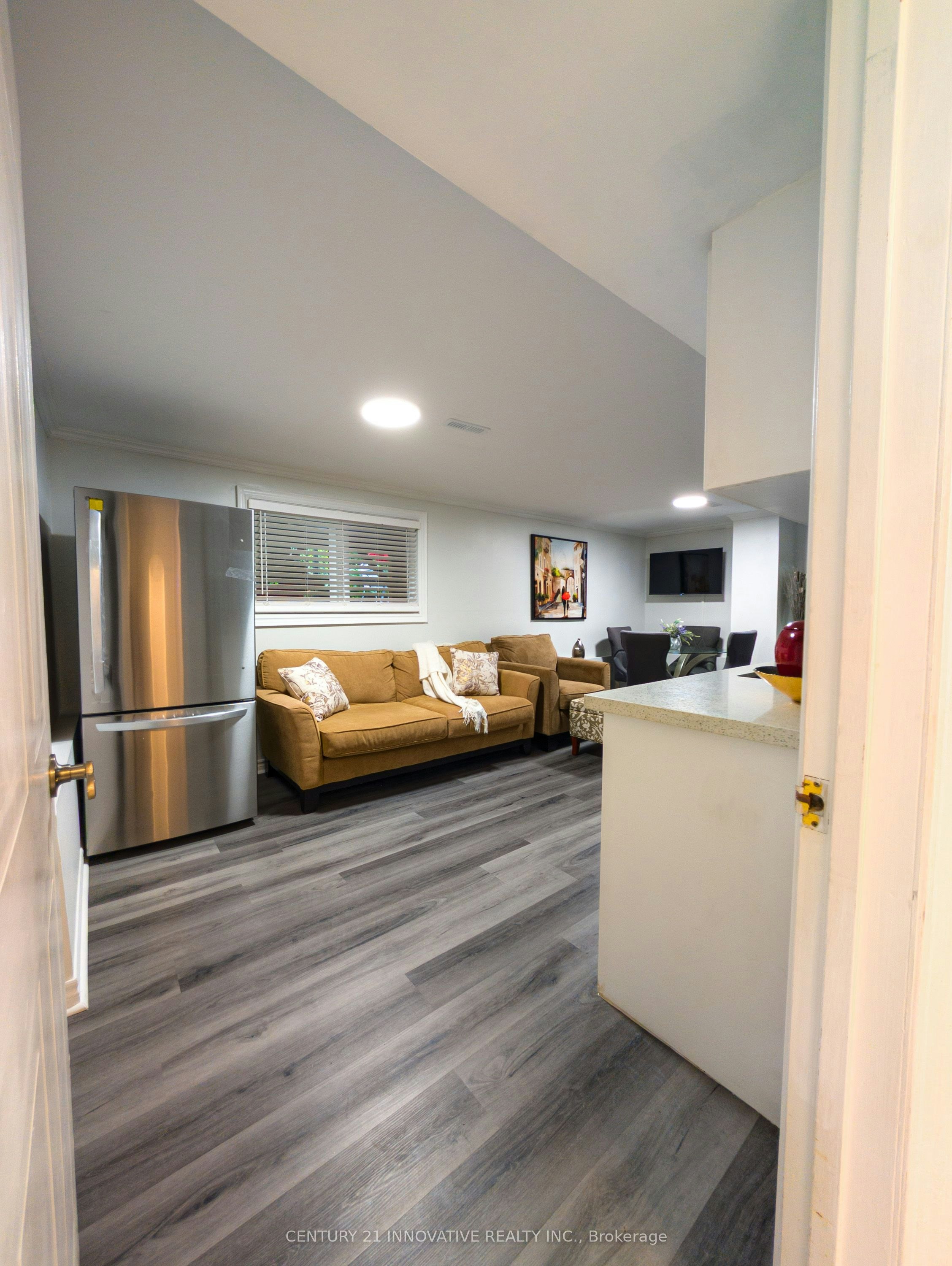 Bsmt-71 Cherry Blossom Crescent, Clarington, ON, L1E 1G6 - 4