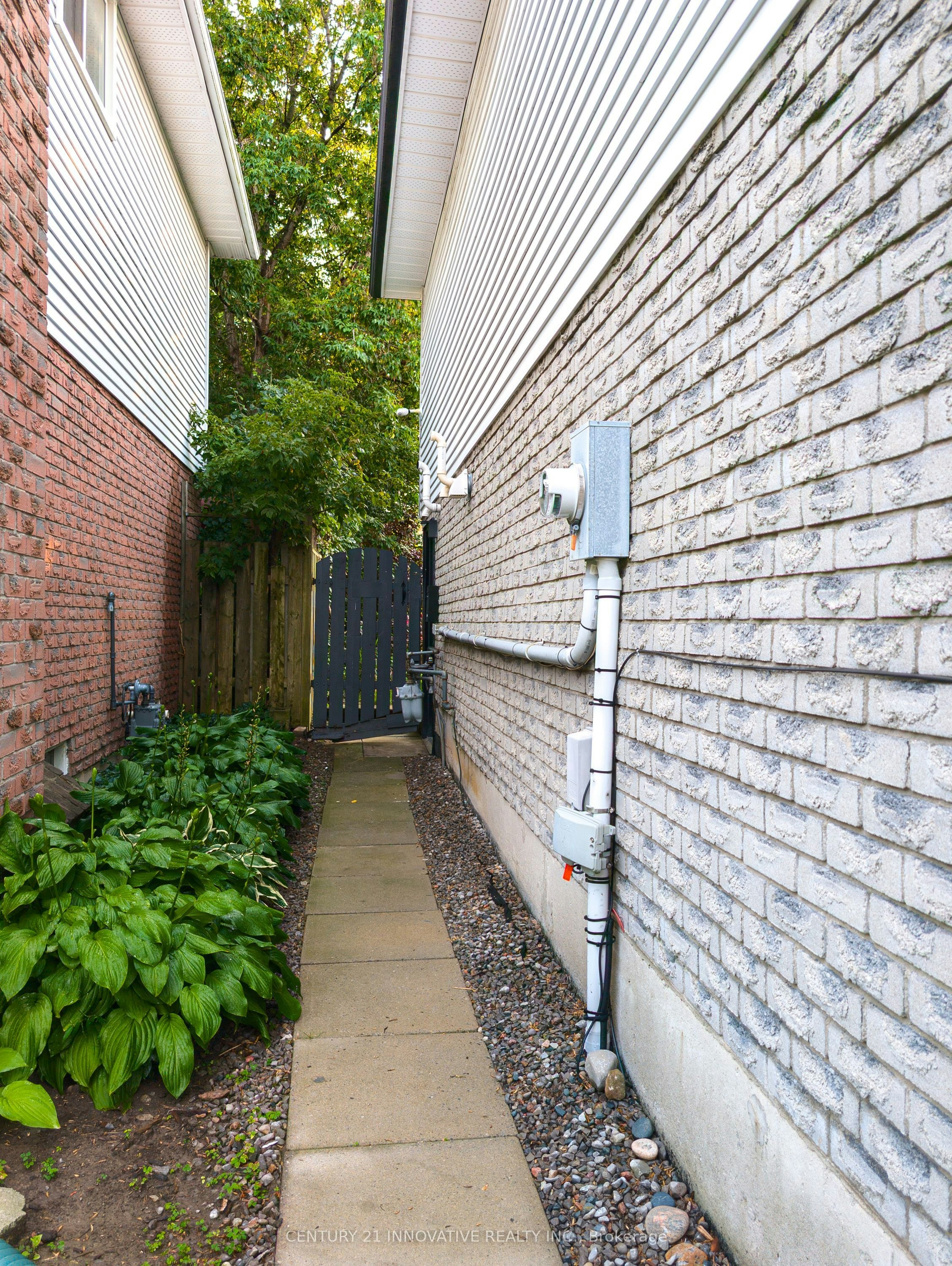 Bsmt-71 Cherry Blossom Crescent, Clarington, ON, L1E 1G6 - 18