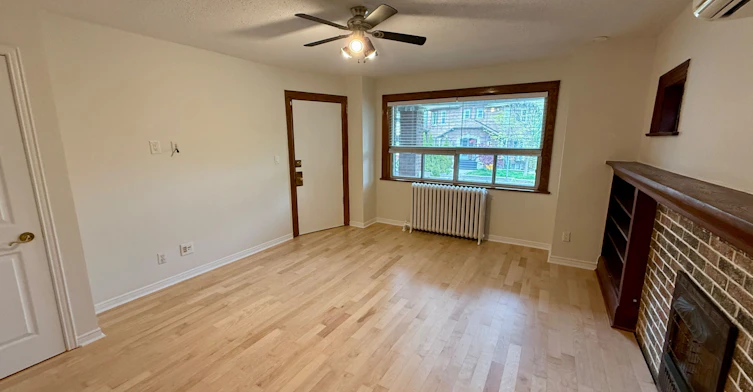 Main Floor-60 Glen Manor Drive, Toronto, ON, M4E 2X2 - 4