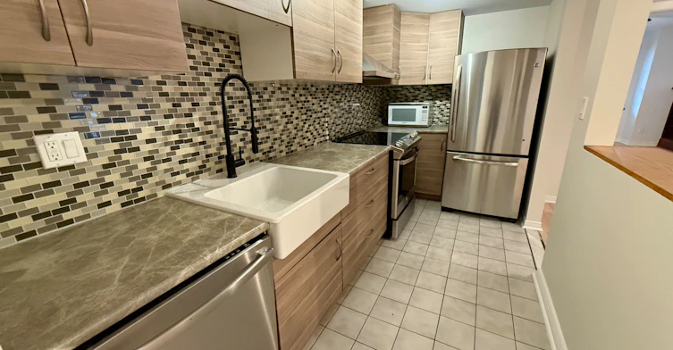 Main Floor-60 Glen Manor Drive, Toronto, ON, M4E 2X2 - 9