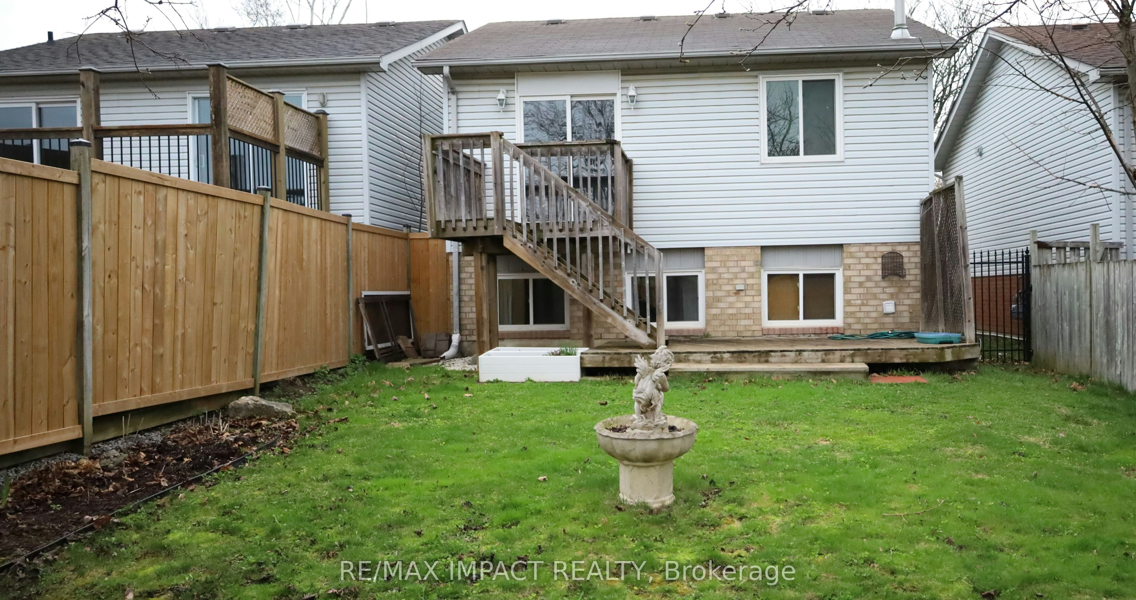 11 Fenwick Avenue, Clarington, ON, L1C 4R6 - 33