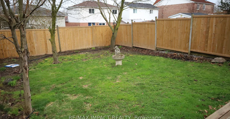 11 Fenwick Avenue, Clarington, ON, L1C 4R6 - 32