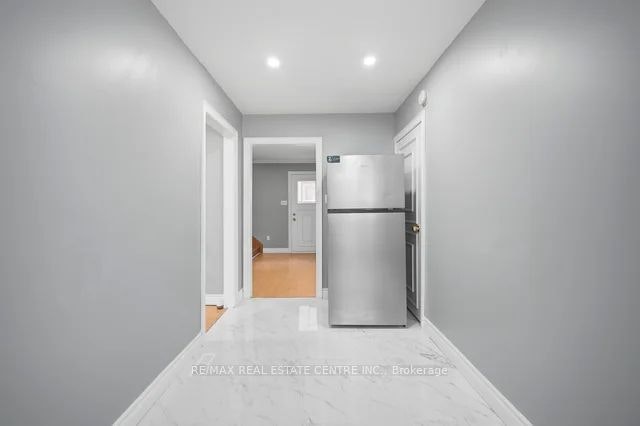 53 Farmhill Court, Toronto, ON, M1B 2M1 - 3