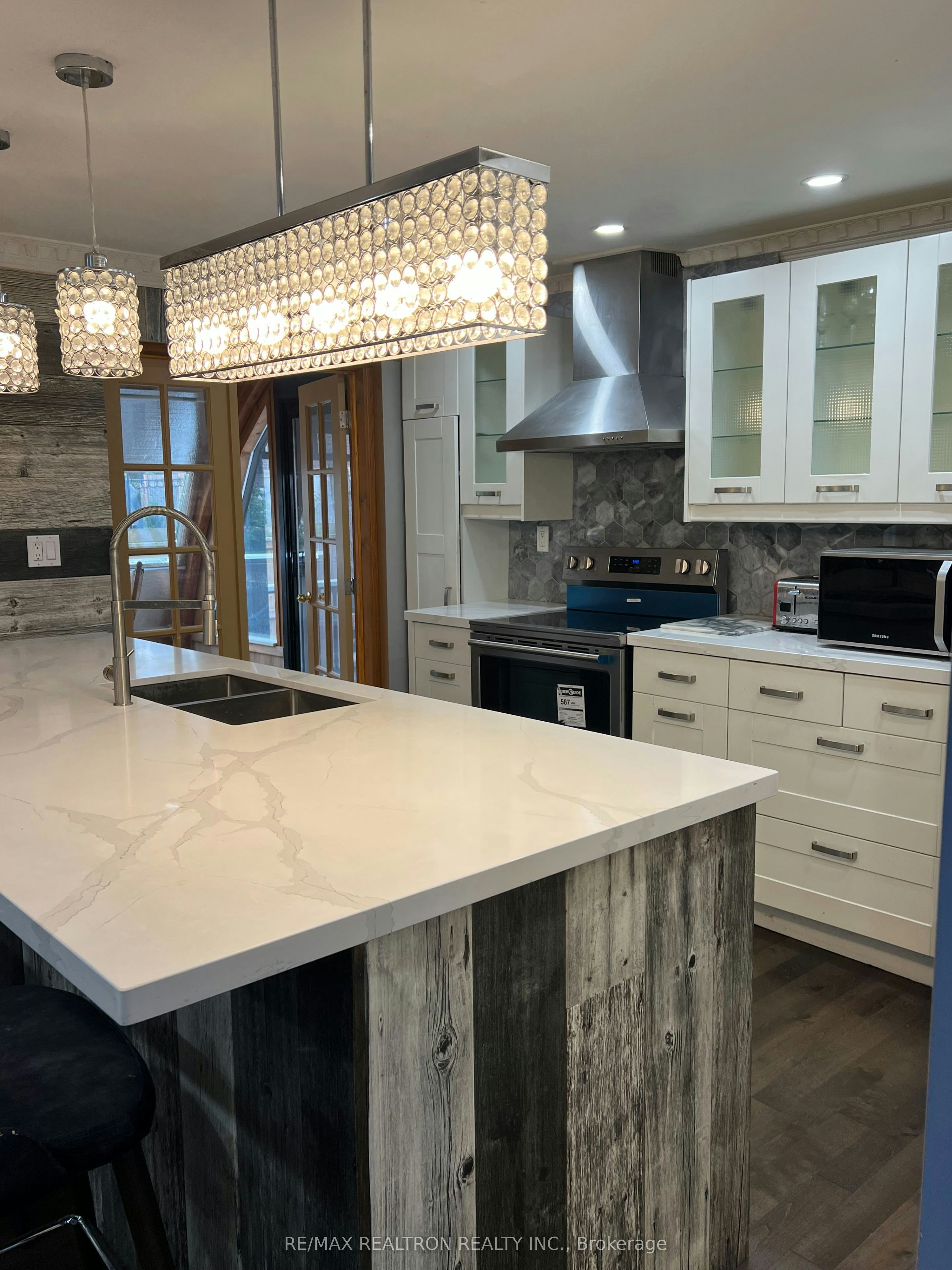 608 West Shore Boulevard, Pickering, ON, L1W 2T8 - 6