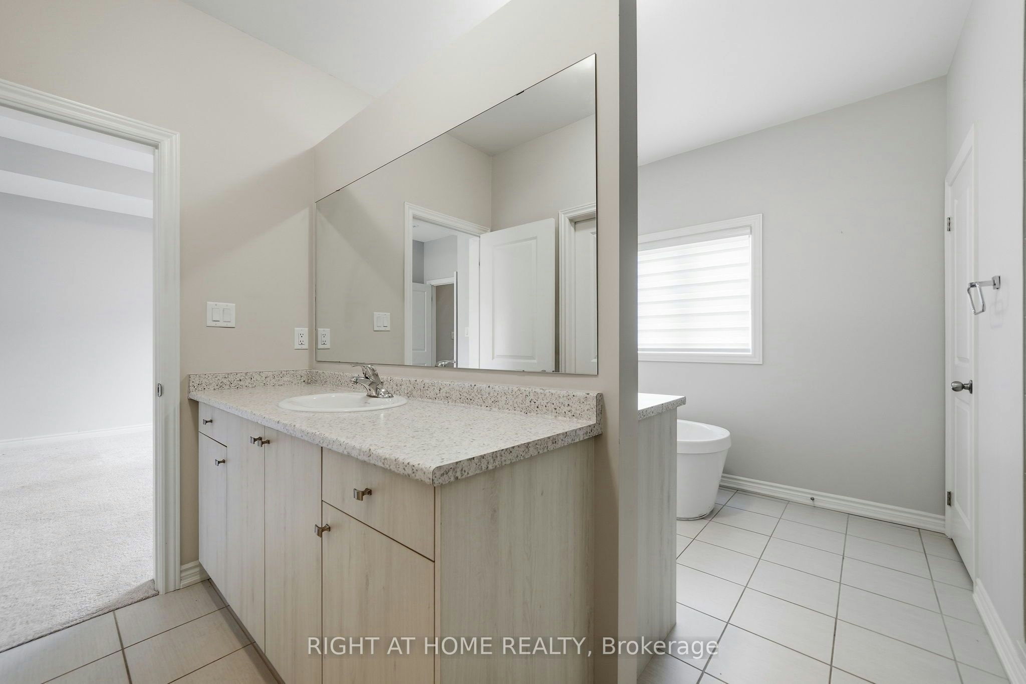 2136 Coppermine Street, Oshawa, ON, L1L 0T1 - 38