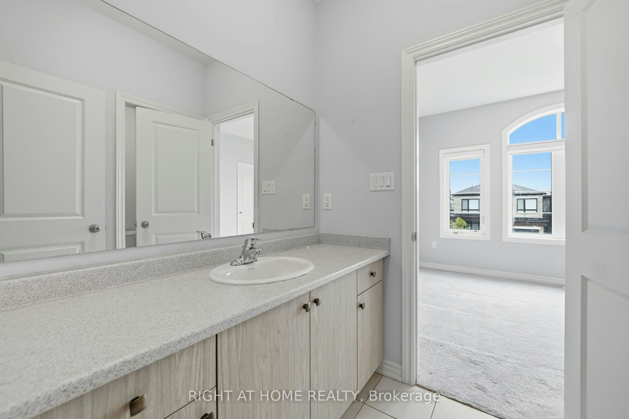 2136 Coppermine Street, Oshawa, ON, L1L 0T1 - 34