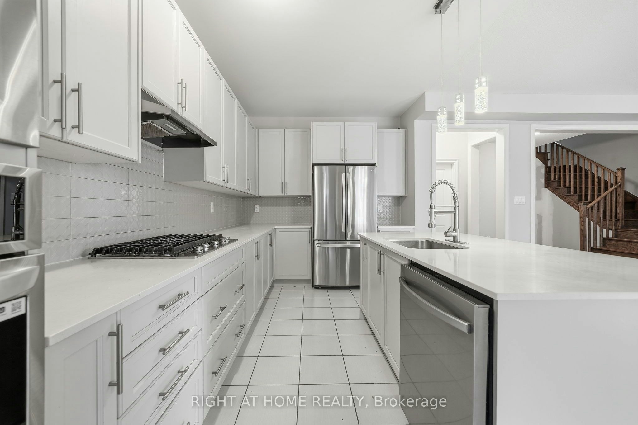 2136 Coppermine Street, Oshawa, ON, L1L 0T1 - 13