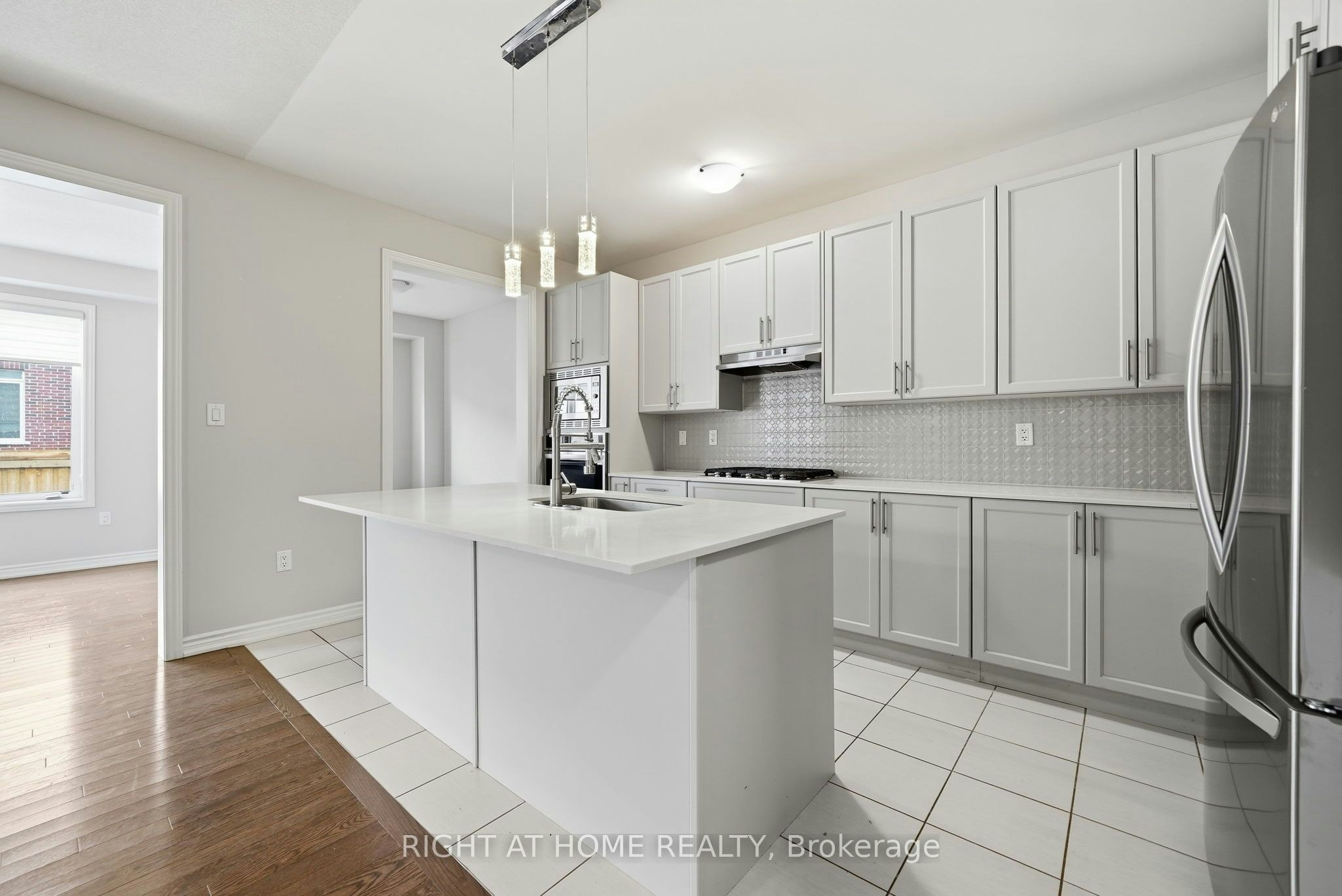 2136 Coppermine Street, Oshawa, ON, L1L 0T1 - 12