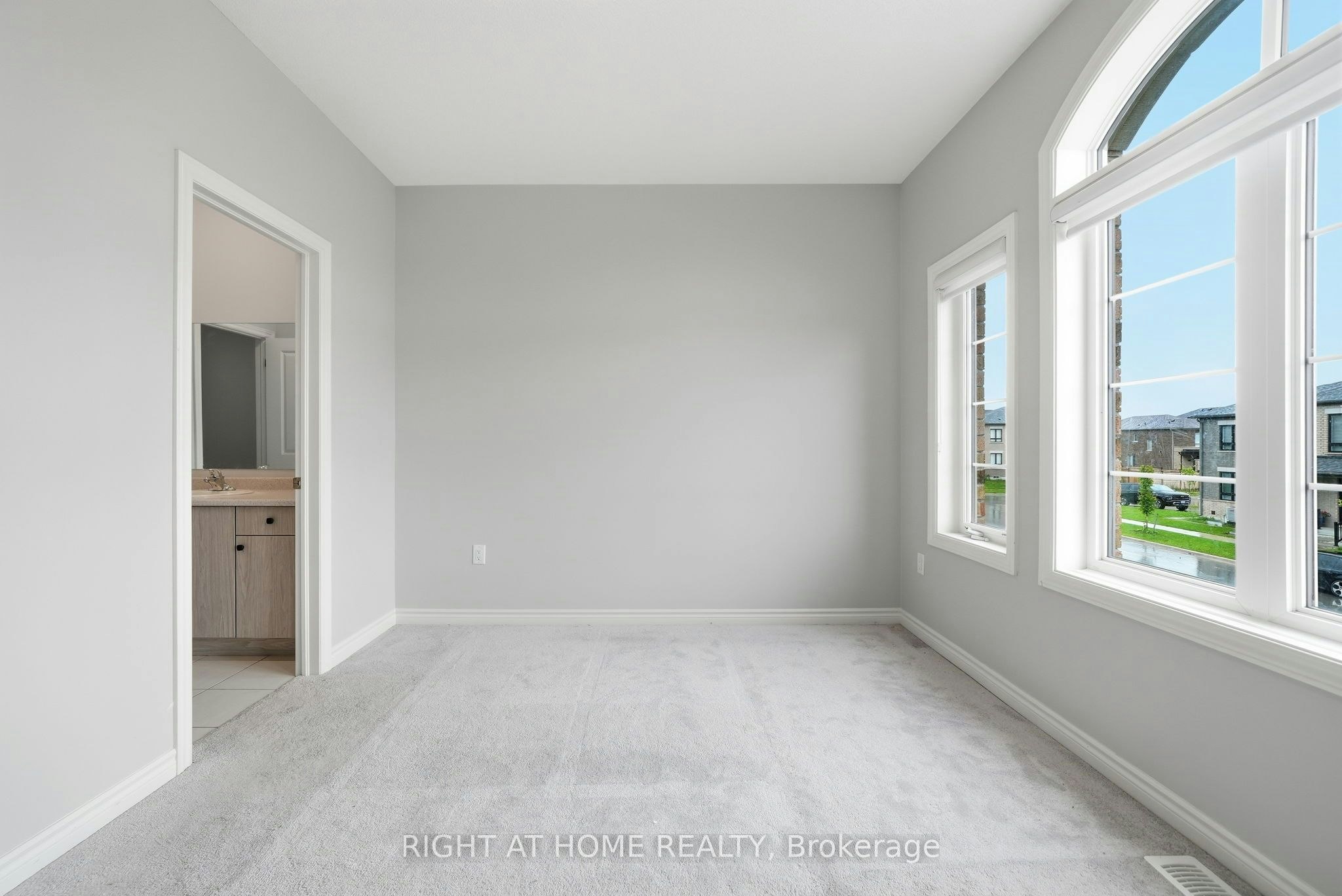 2136 Coppermine Street, Oshawa, ON, L1L 0T1 - 24