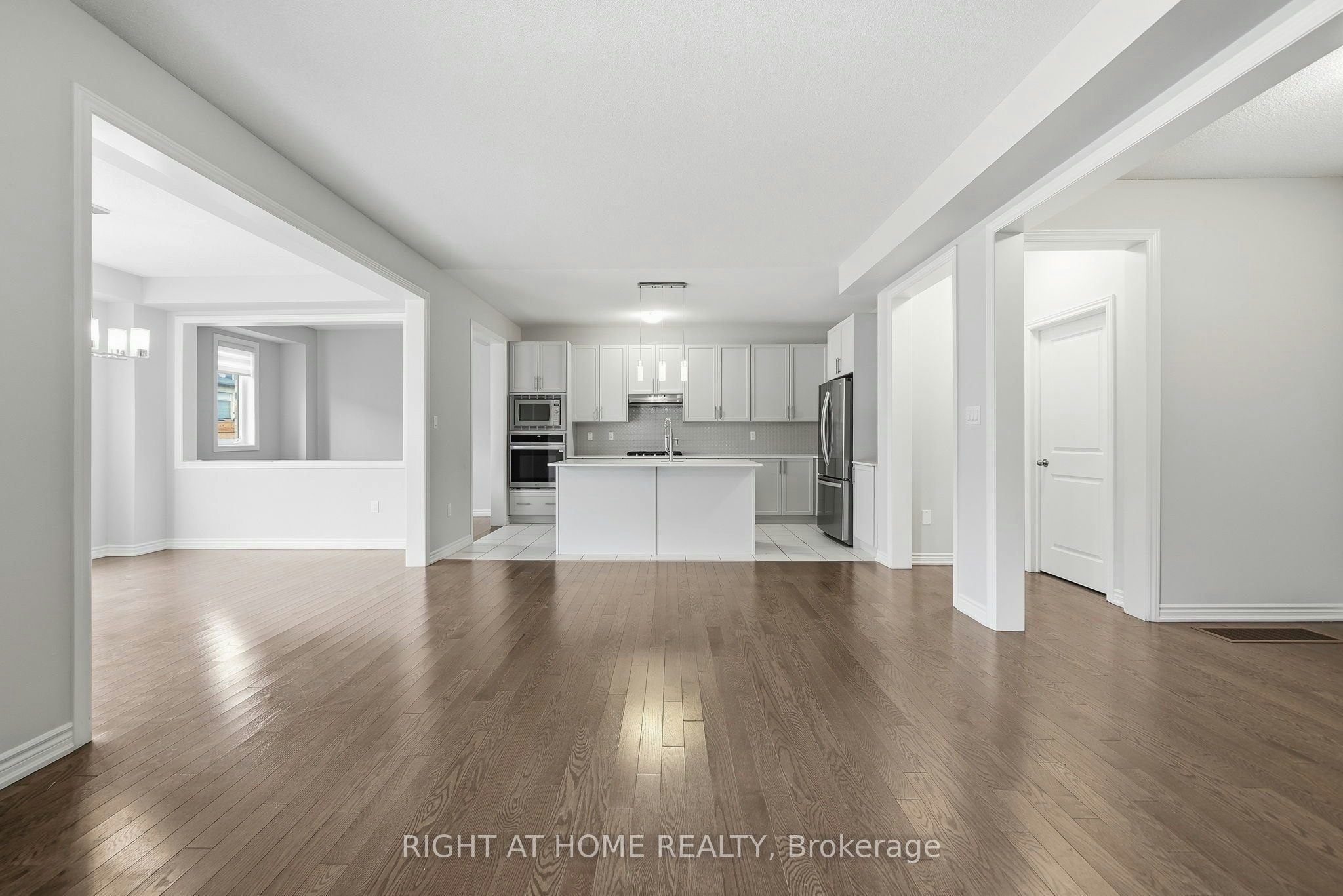 2136 Coppermine Street, Oshawa, ON, L1L 0T1 - 10