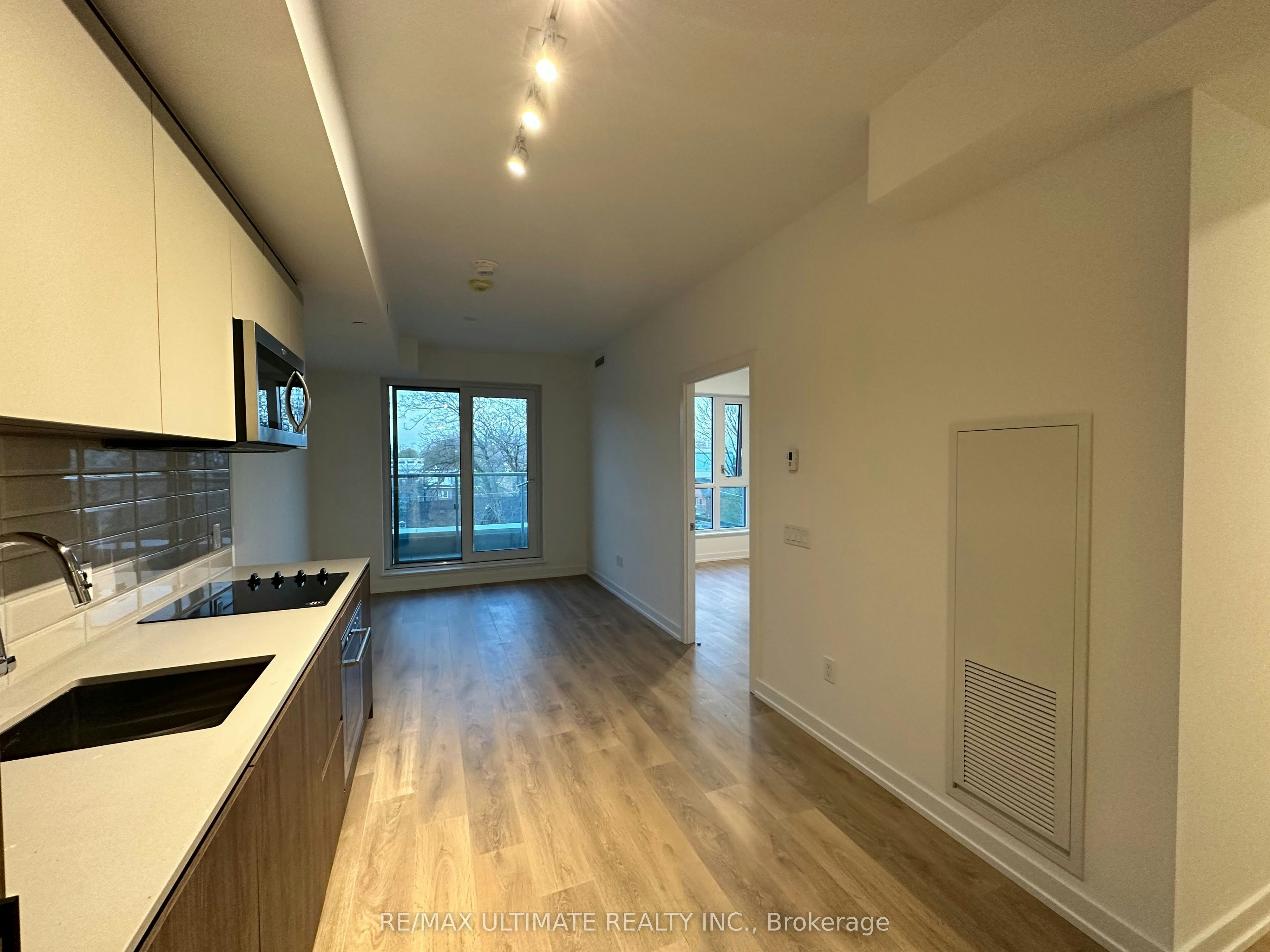 442-150 Logan Avenue, Toronto, ON, M4M 0E4 - 7