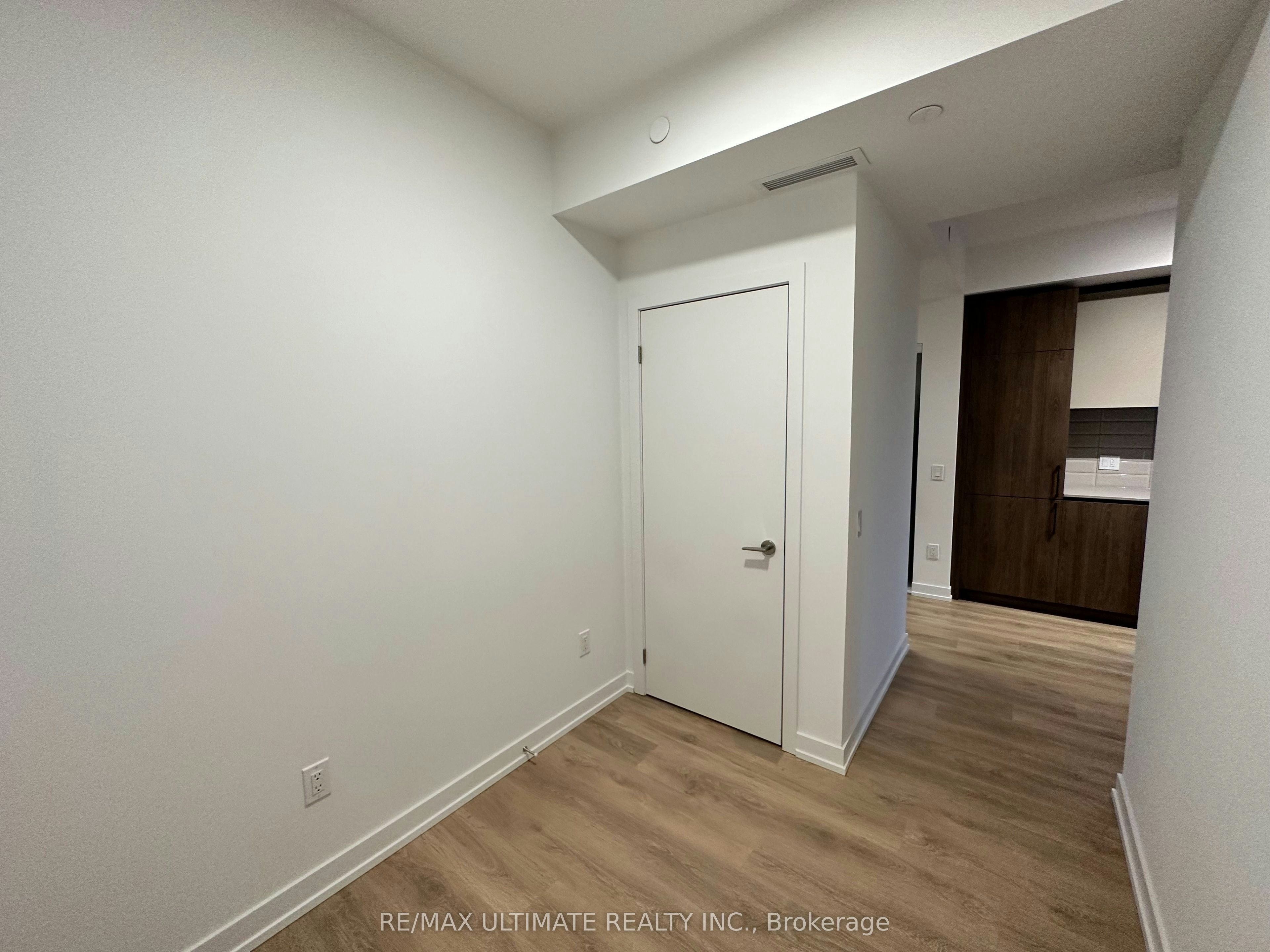442-150 Logan Avenue, Toronto, ON, M4M 0E4 - 13