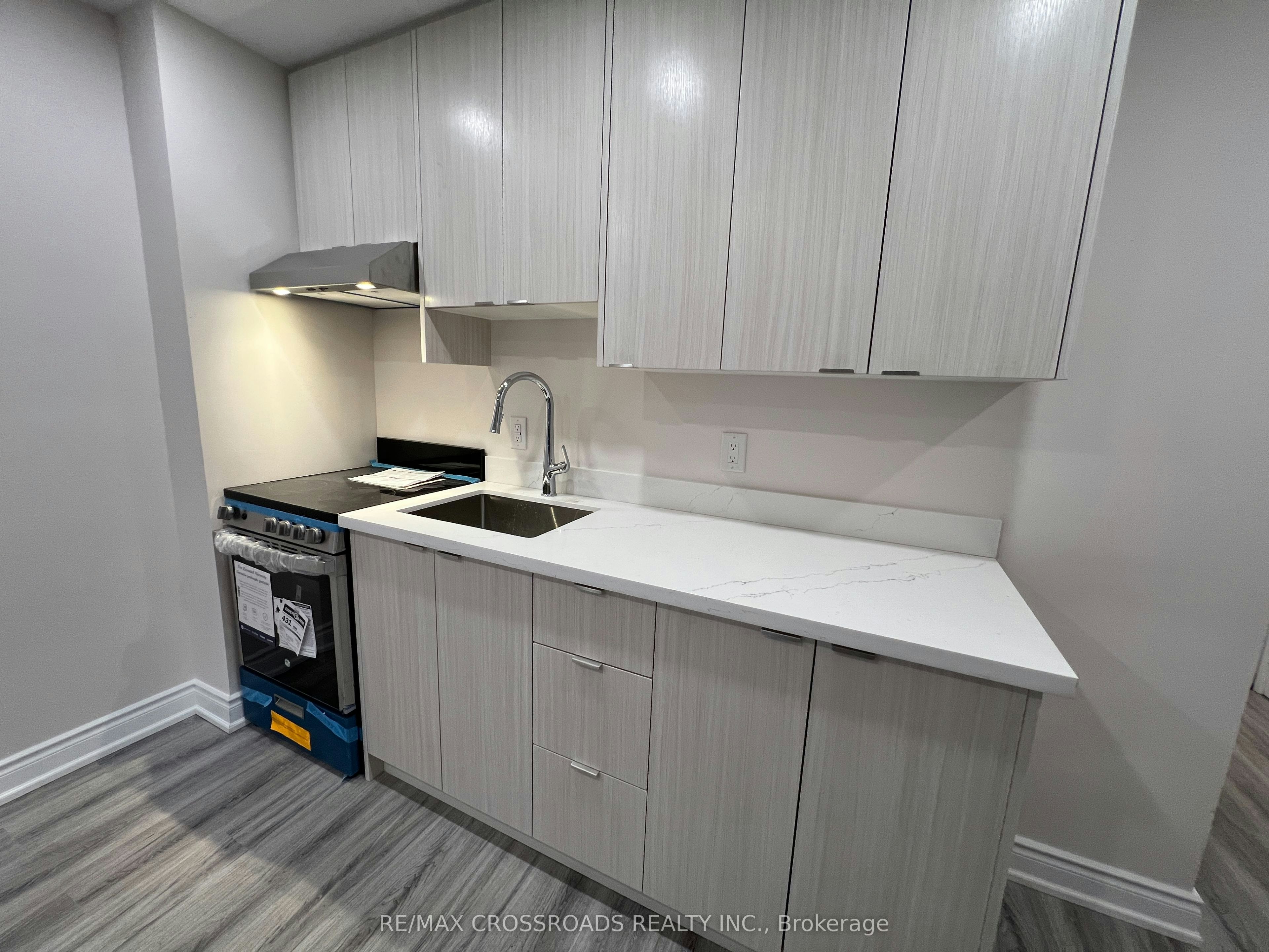 APT 1-1324B Gerrard Street E, Toronto, ON, M4L 1Z1 - 5