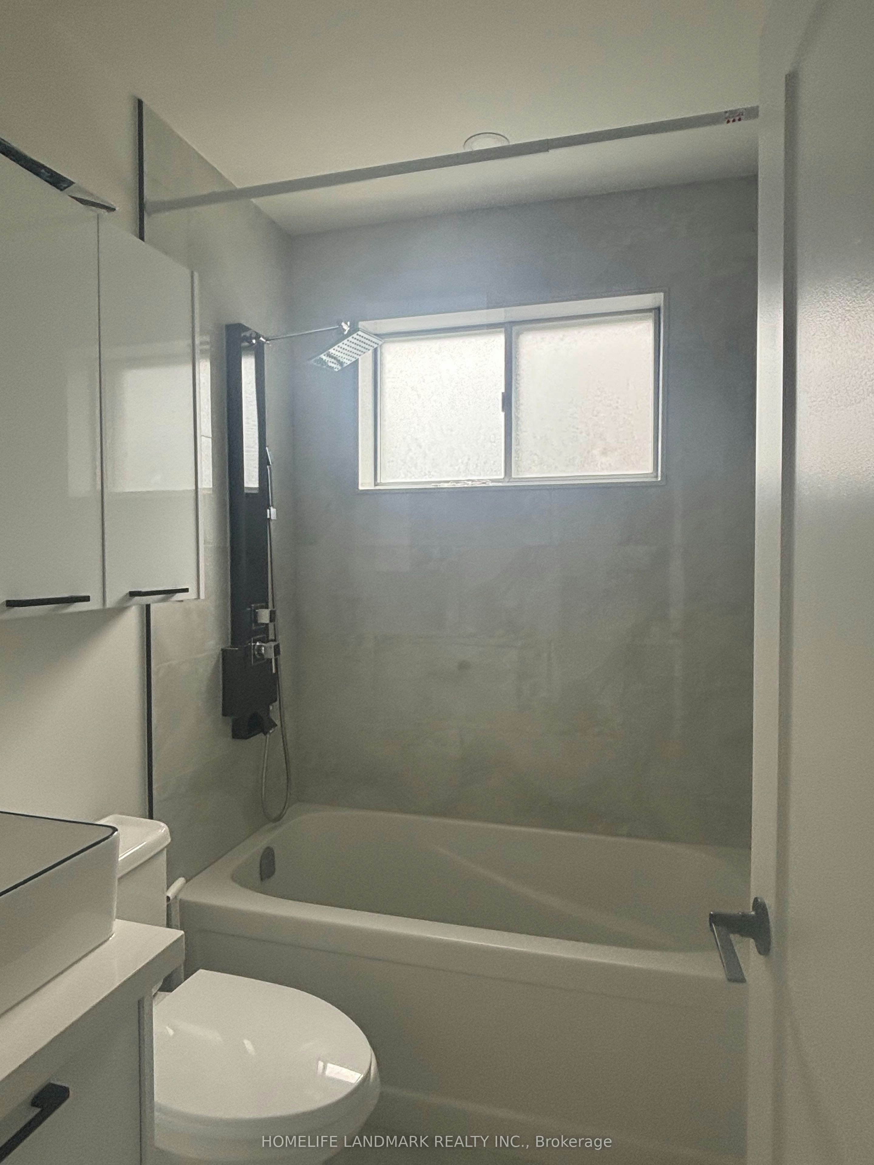 Main floor-45 Southlawn Drive, Toronto, ON, M1S 1H9 - 6