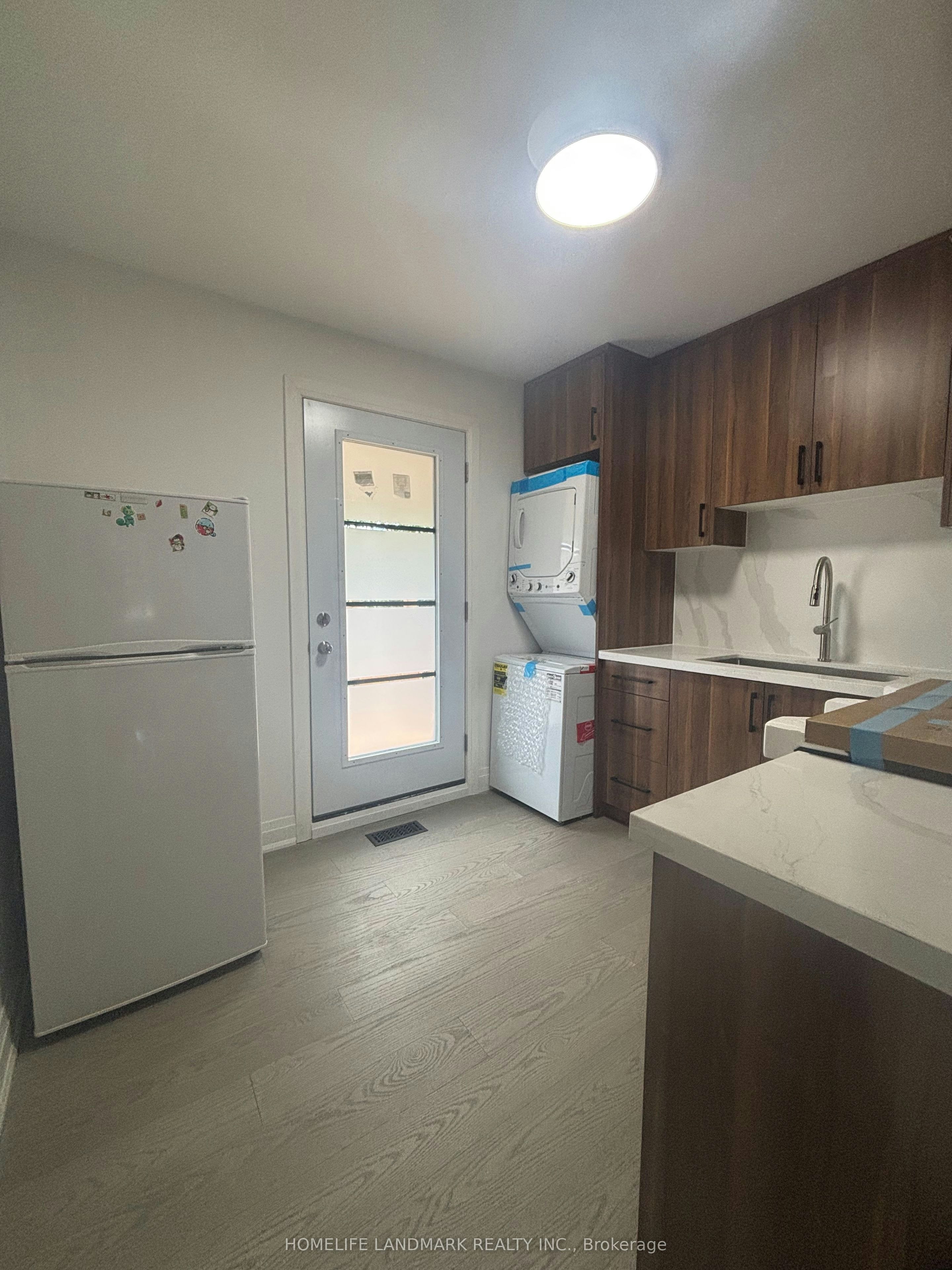 Main floor-45 Southlawn Drive, Toronto, ON, M1S 1H9 - 5