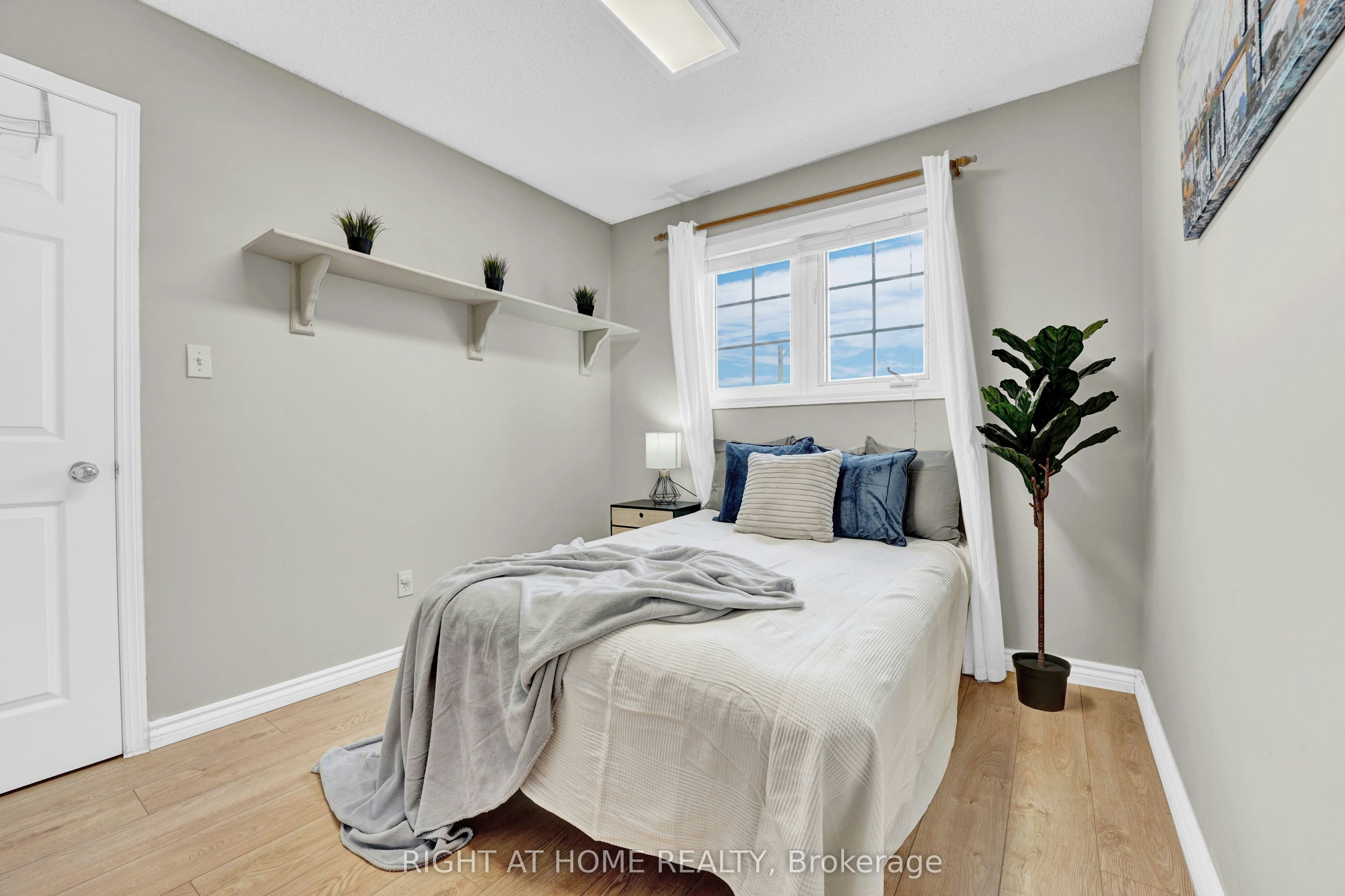 1720 Radcliffe Drive, Oshawa, ON, L1K 2T1 - 12
