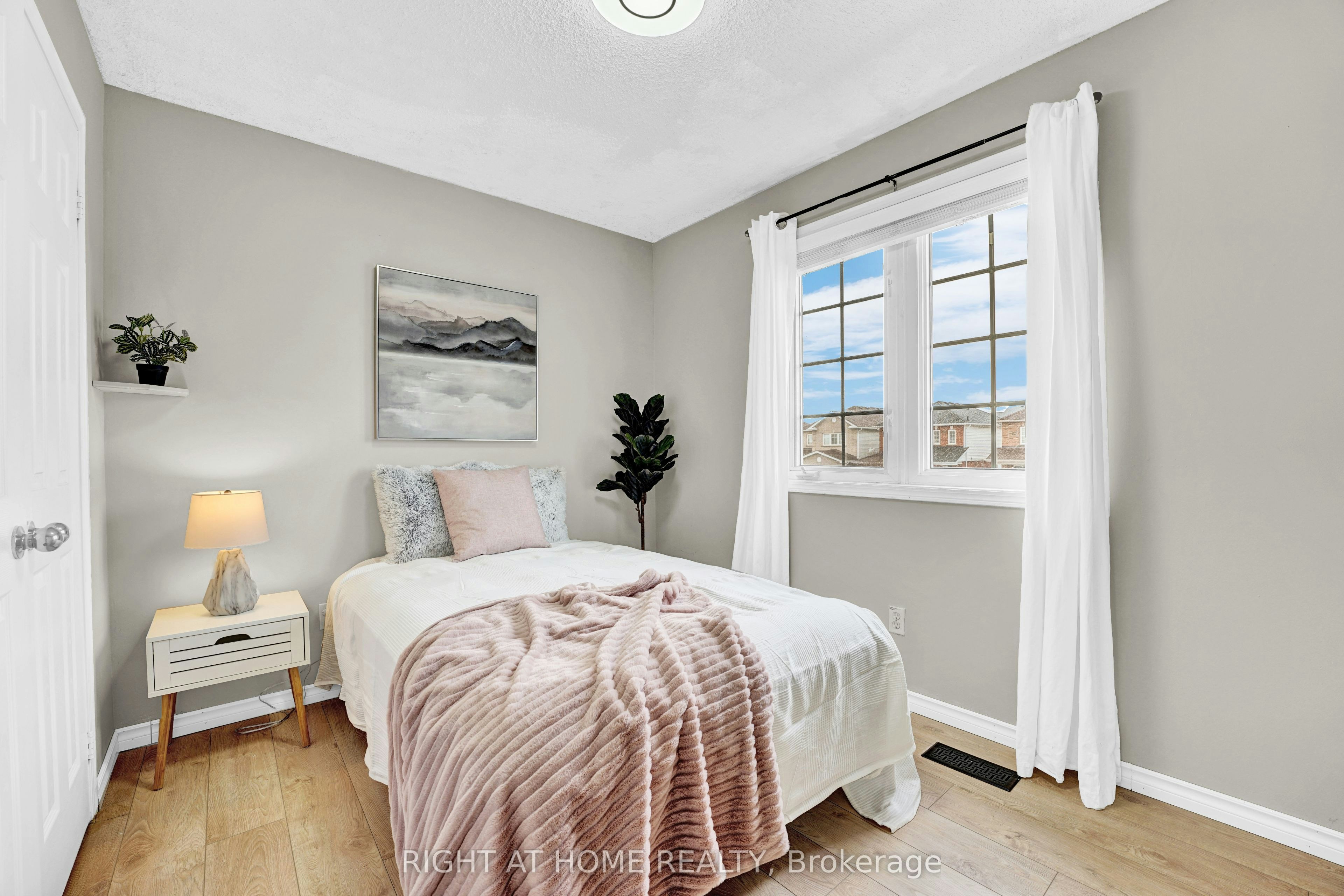 1720 Radcliffe Drive, Oshawa, ON, L1K 2T1 - 13