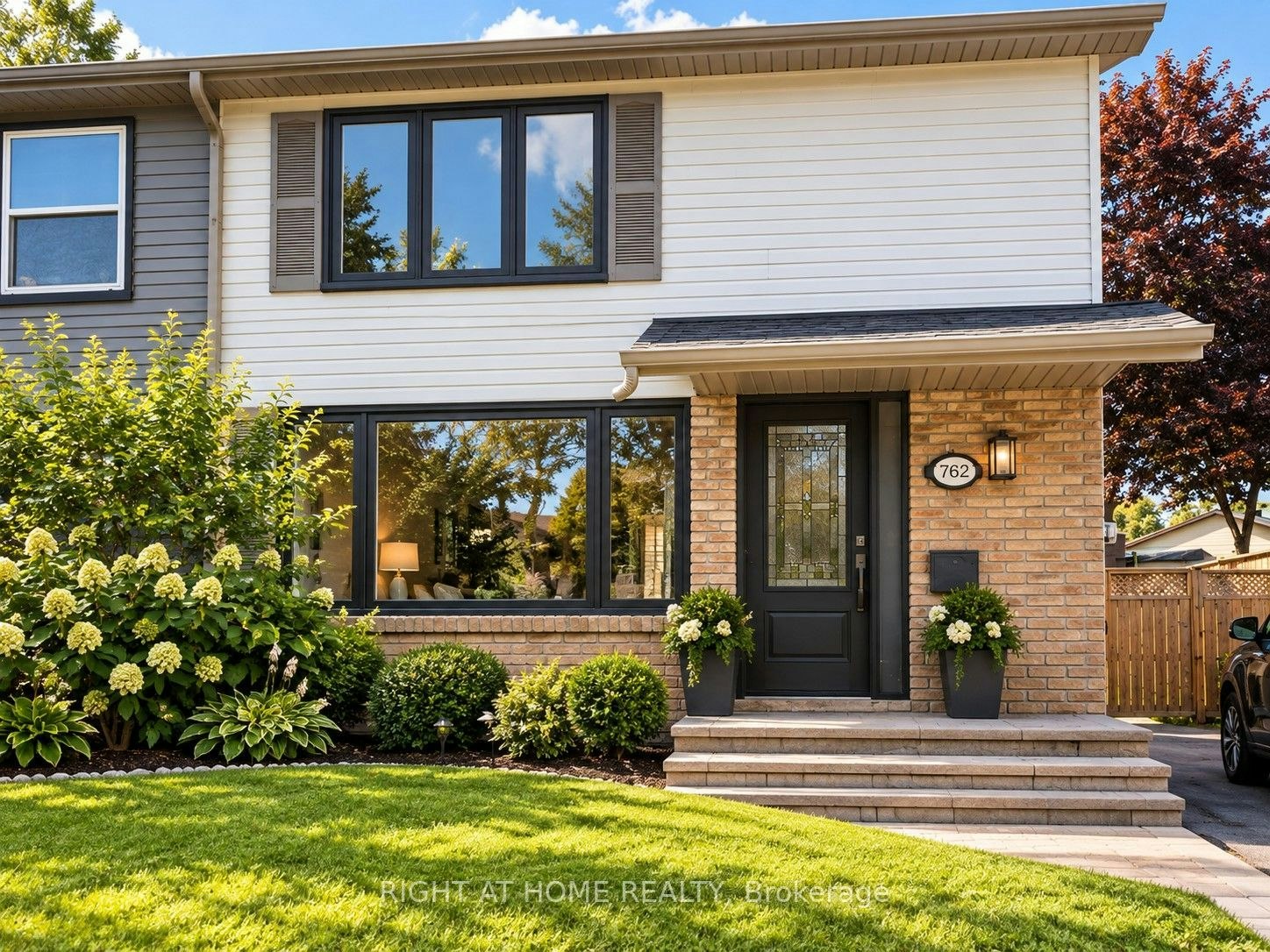 762 Hillcroft Street, Oshawa, ON, L1G 7H6