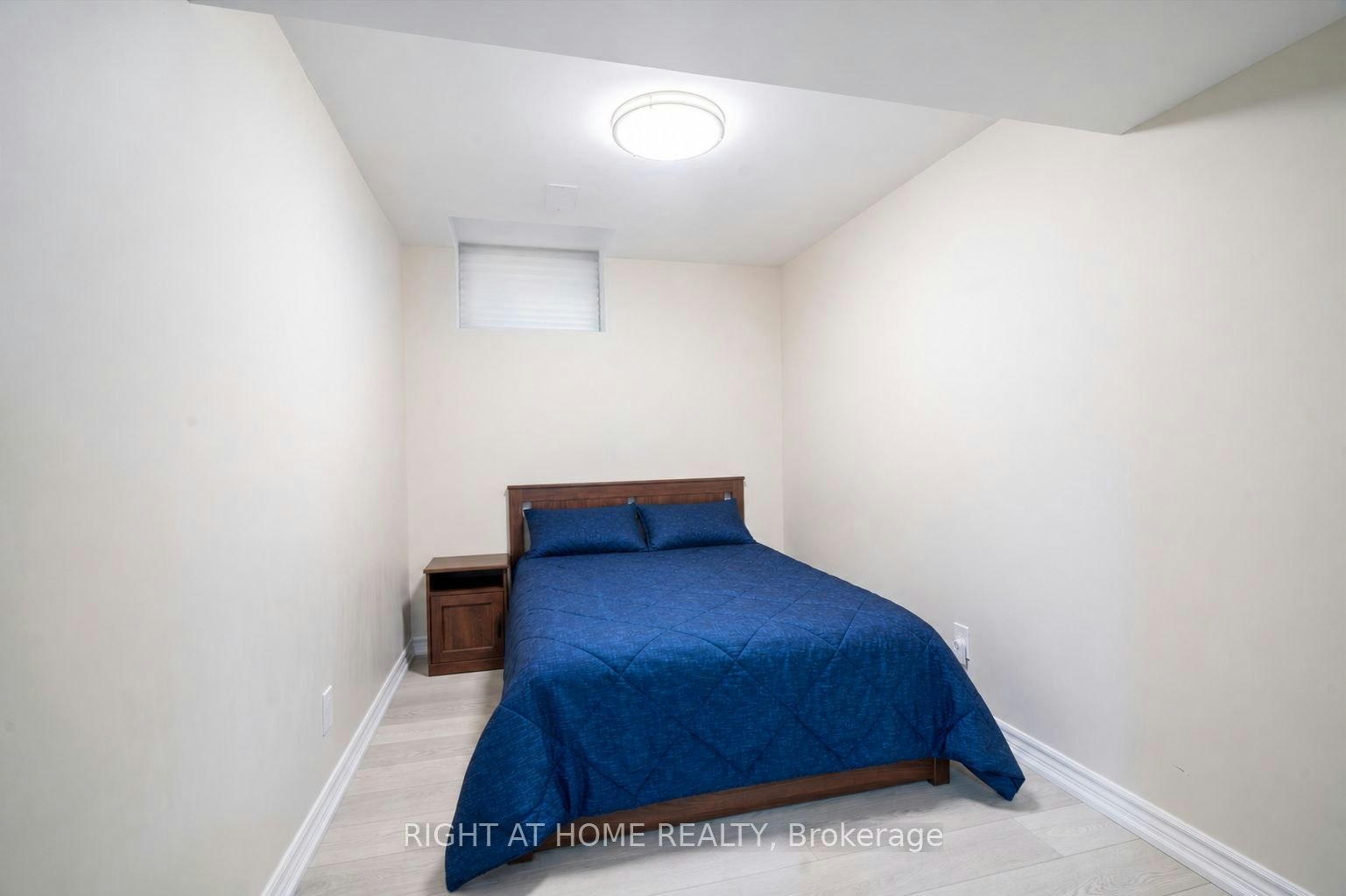 40 Stannardville Drive, Ajax, ON, L1T 0N9 - 12