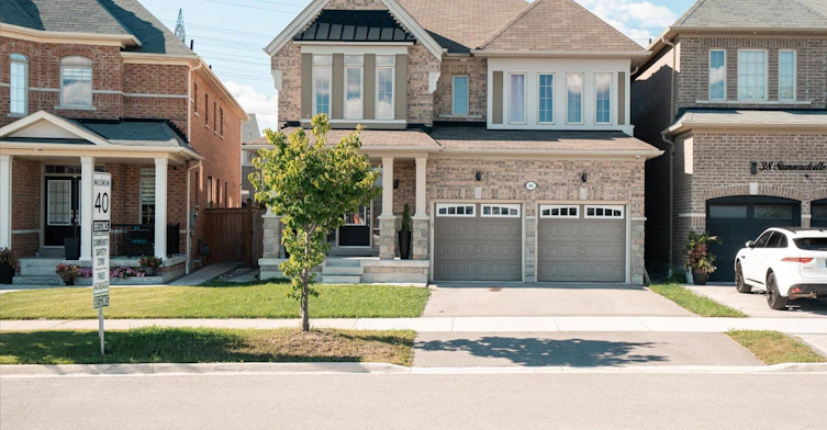 40 Stannardville Drive, Ajax, ON, L1T 0N9