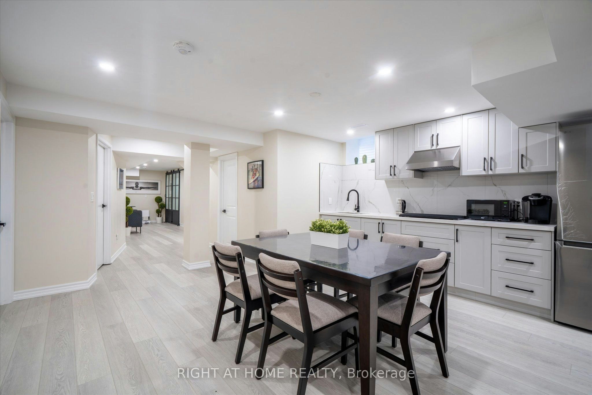 40 Stannardville Drive, Ajax, ON, L1T 0N9 - 4
