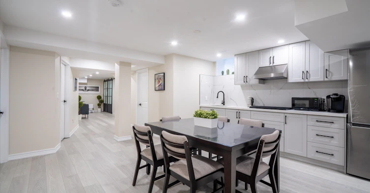 40 Stannardville Drive, Ajax, ON, L1T 0N9 - 4