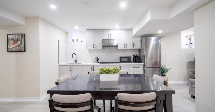 40 Stannardville Drive, Ajax, ON, L1T 0N9 - 5