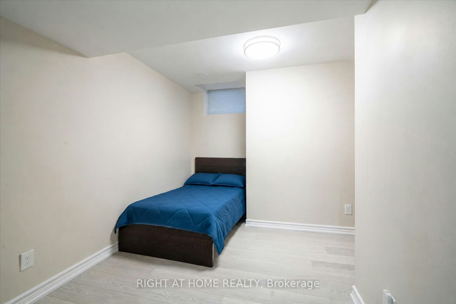 40 Stannardville Drive, Ajax, ON, L1T 0N9 - 14