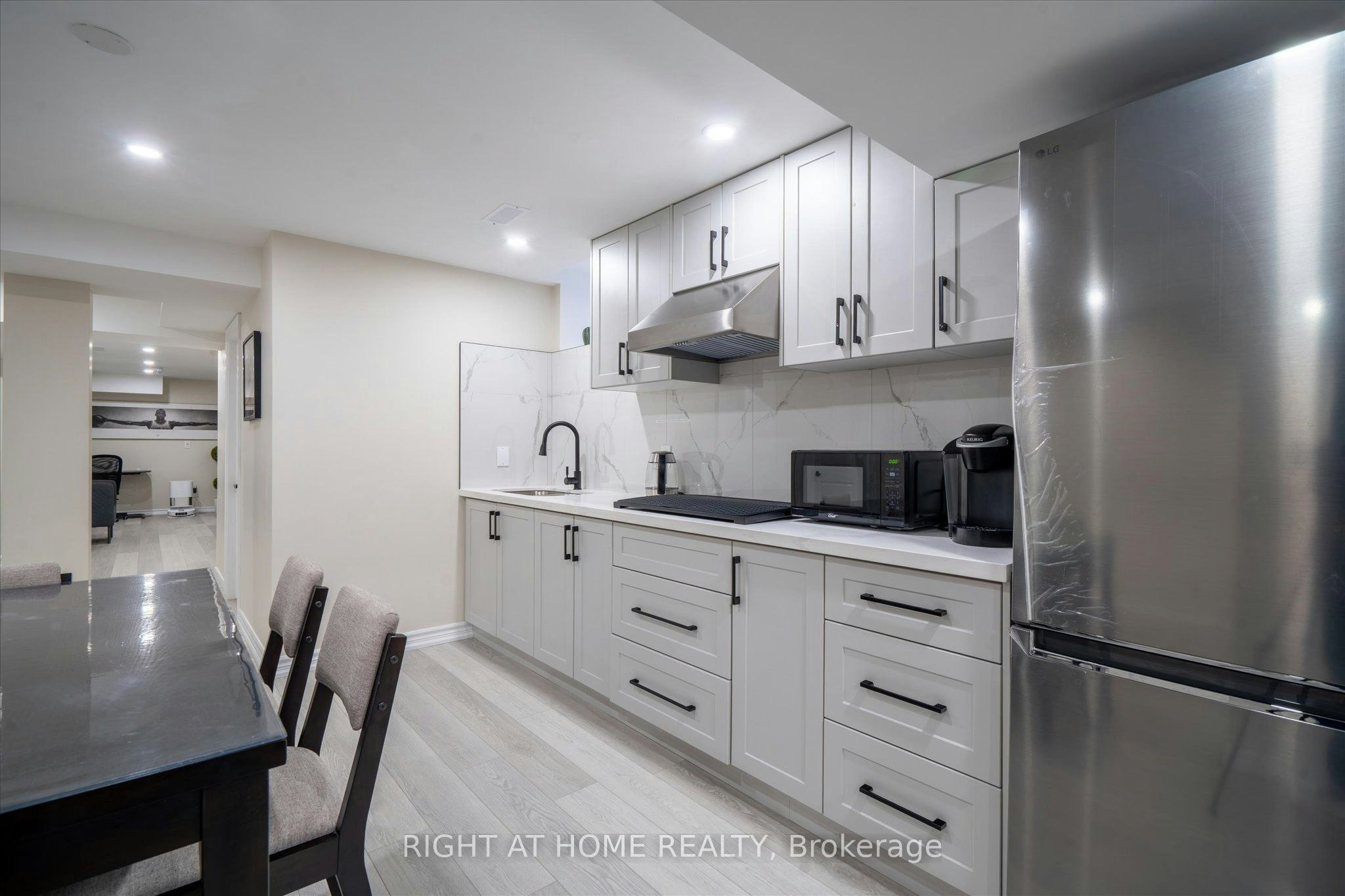 40 Stannardville Drive, Ajax, ON, L1T 0N9 - 7