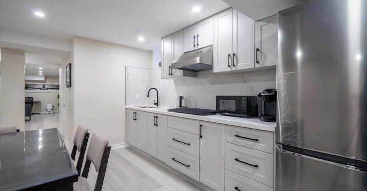 40 Stannardville Drive, Ajax, ON, L1T 0N9 - 7