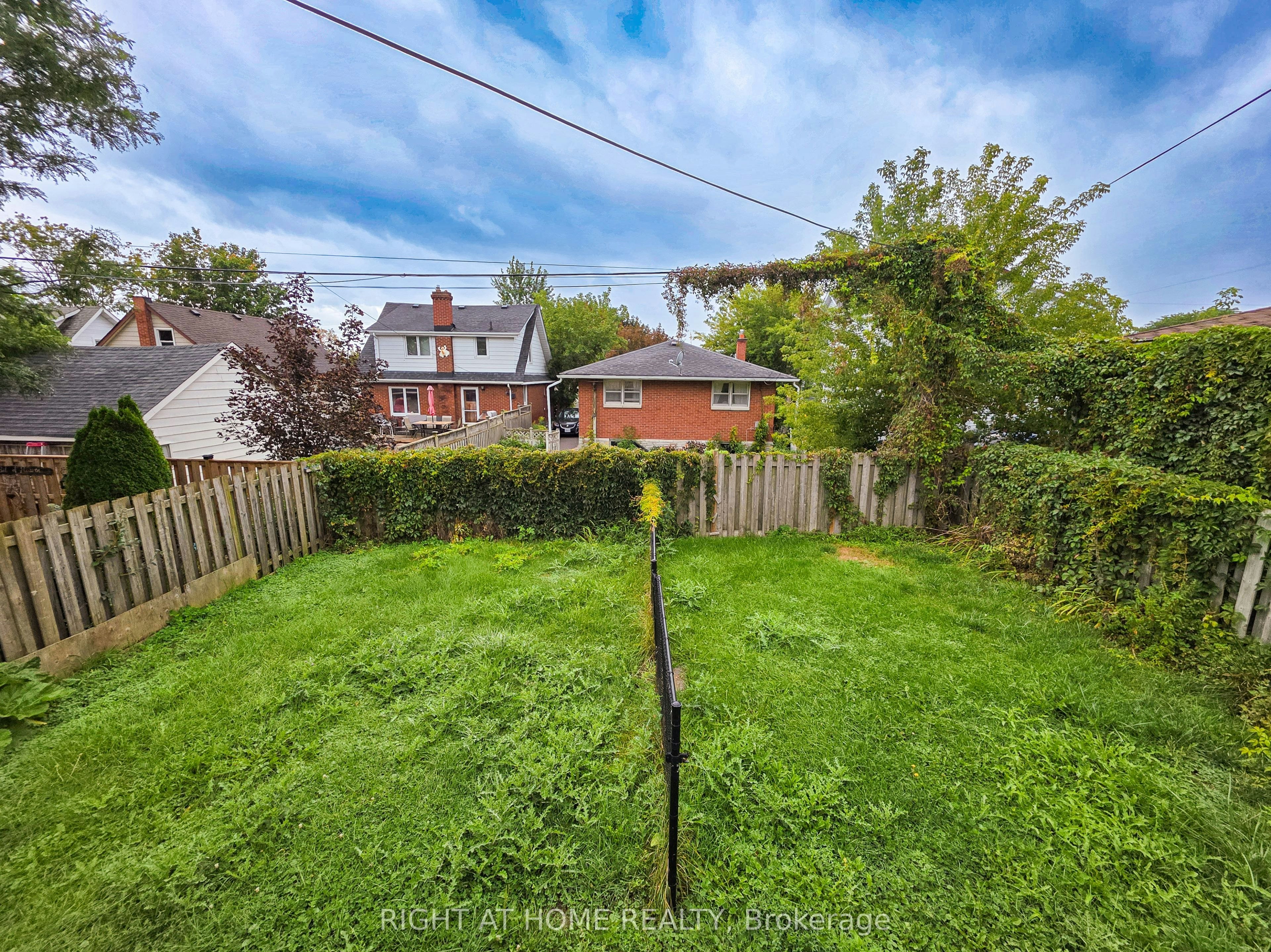 Main-708 Carnegie Avenue, Oshawa, ON, L1G 4R6 - 30
