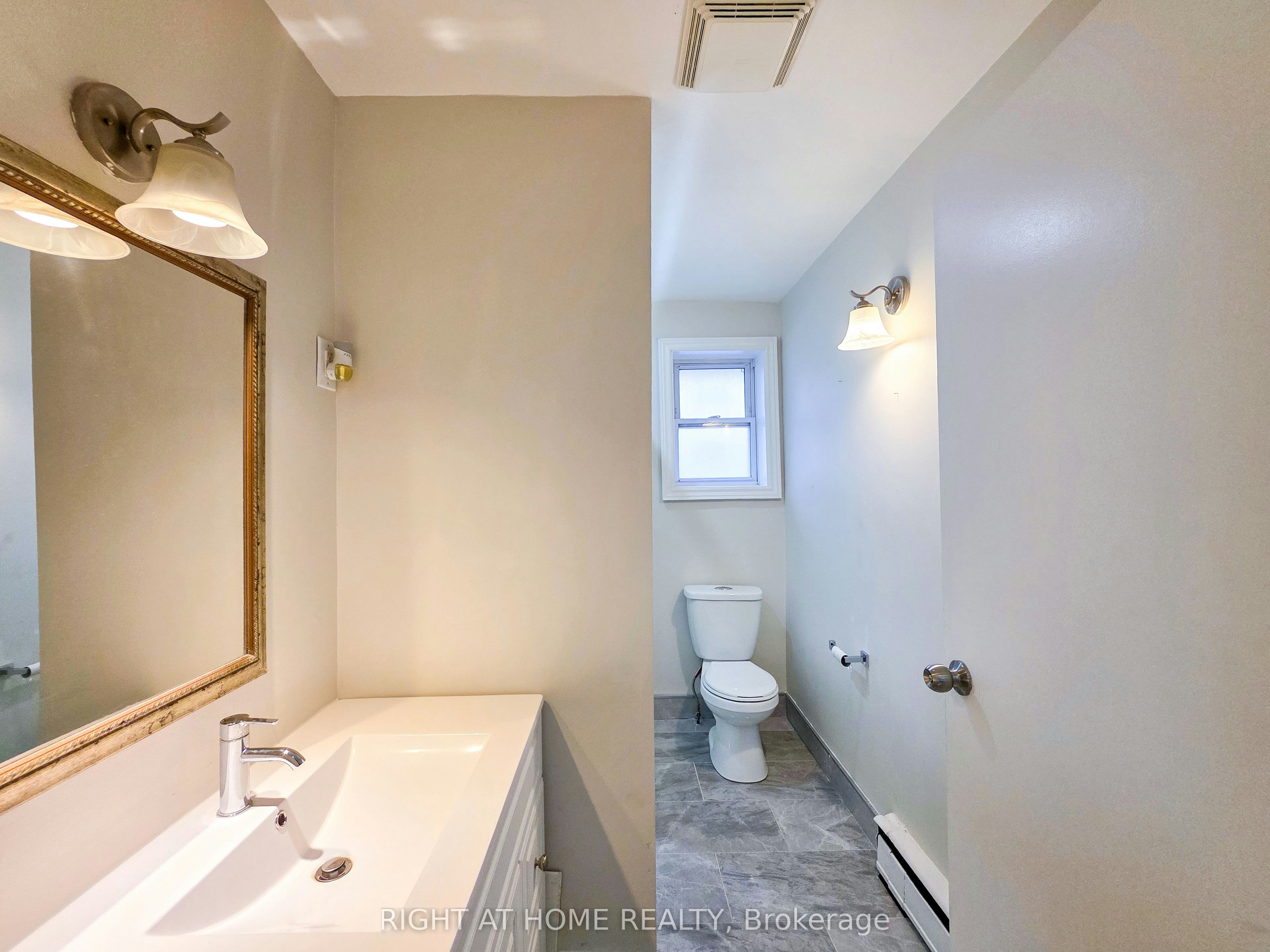 Main-708 Carnegie Avenue, Oshawa, ON, L1G 4R6 - 24