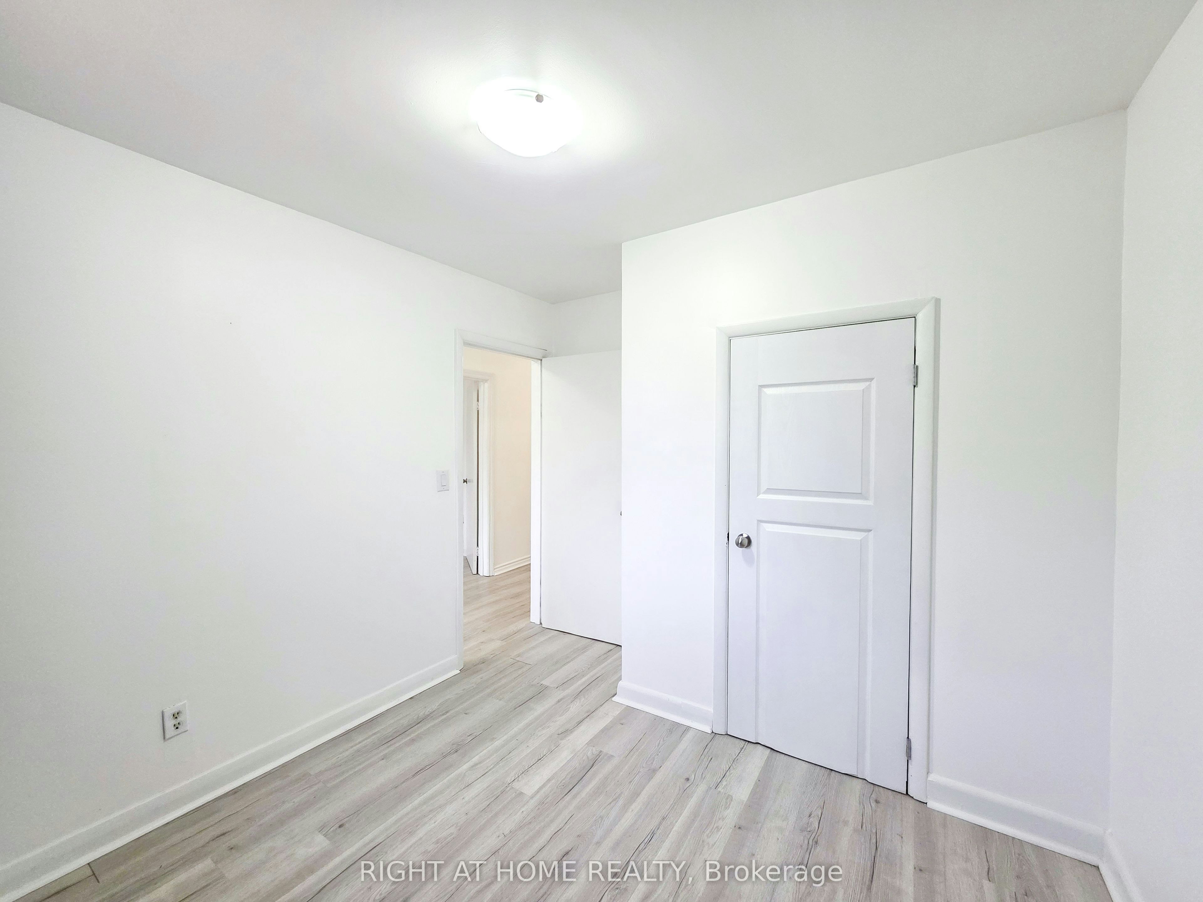 Main-708 Carnegie Avenue, Oshawa, ON, L1G 4R6 - 22
