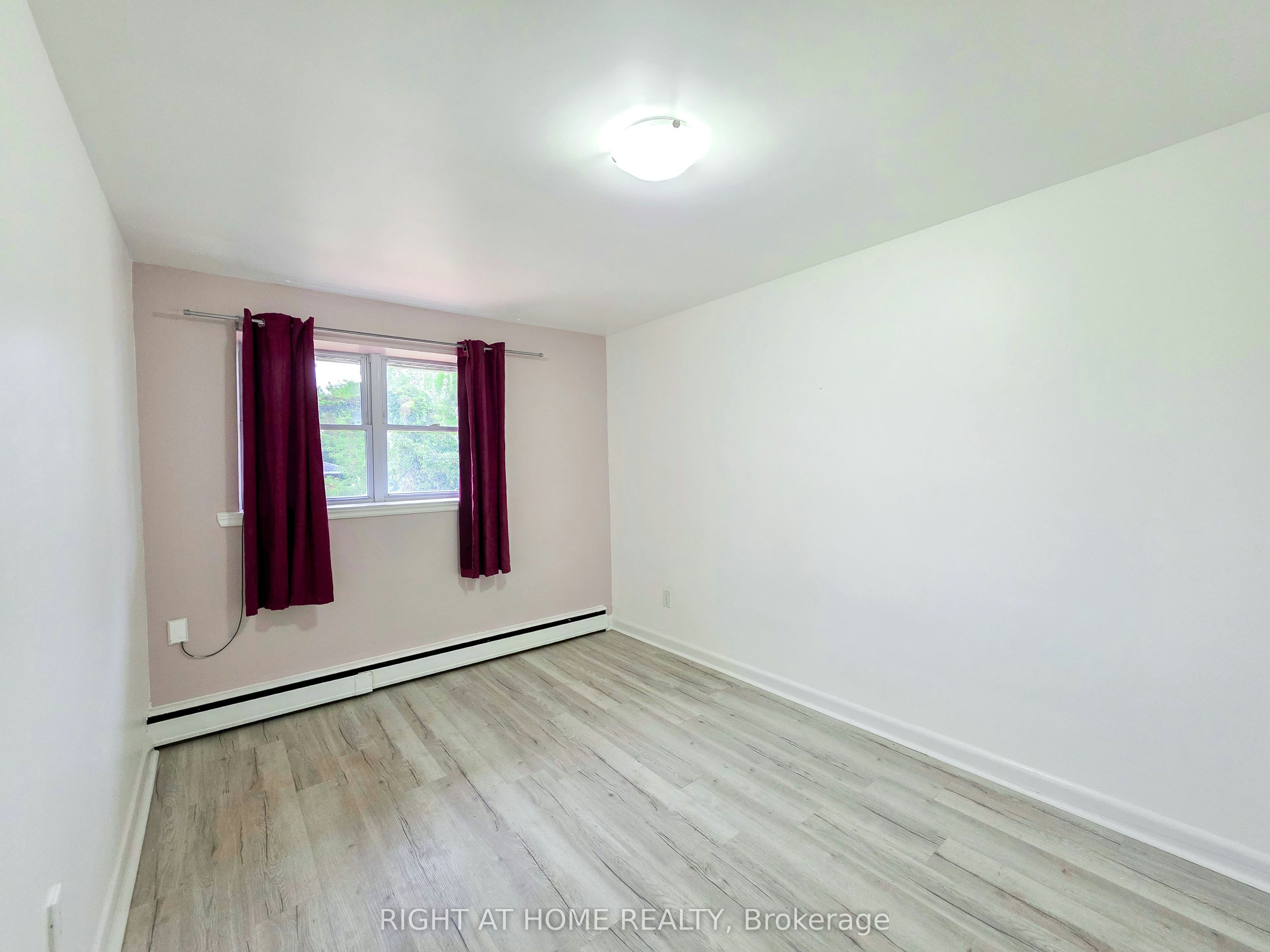 Main-708 Carnegie Avenue, Oshawa, ON, L1G 4R6 - 16