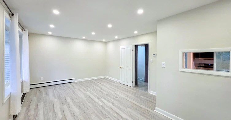 Main-708 Carnegie Avenue, Oshawa, ON, L1G 4R6 - 10