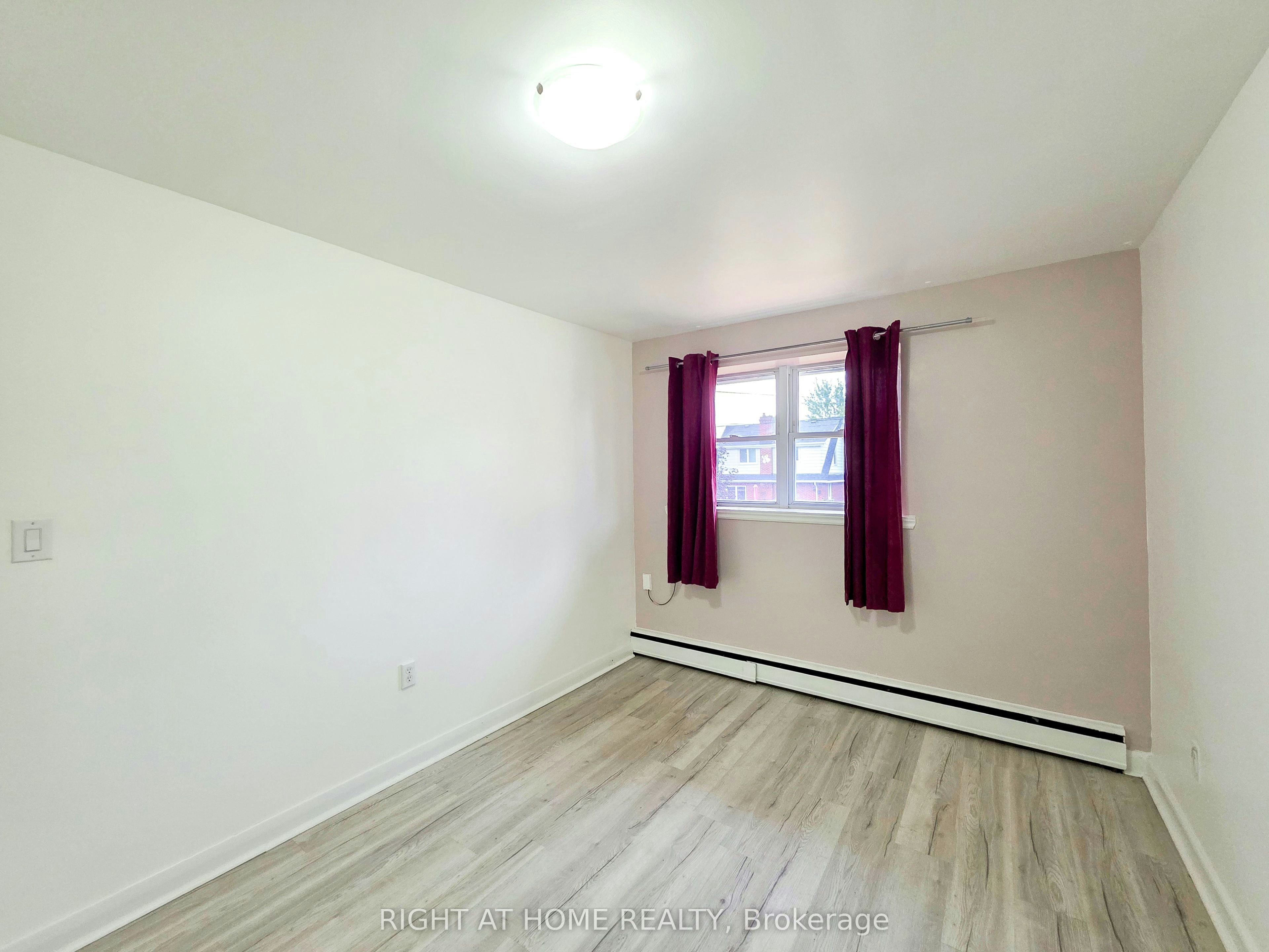 Main-708 Carnegie Avenue, Oshawa, ON, L1G 4R6 - 17