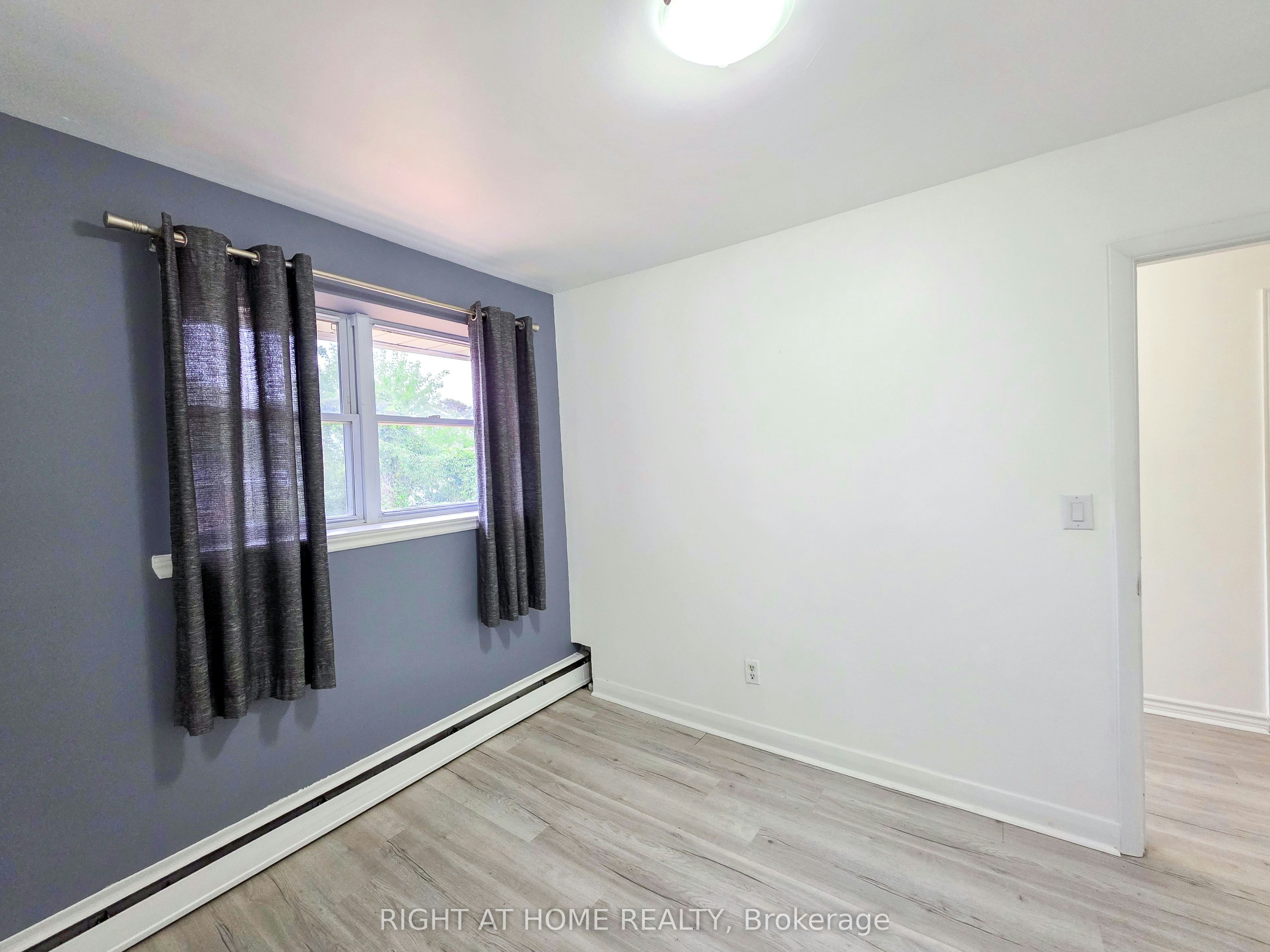 Main-708 Carnegie Avenue, Oshawa, ON, L1G 4R6 - 23